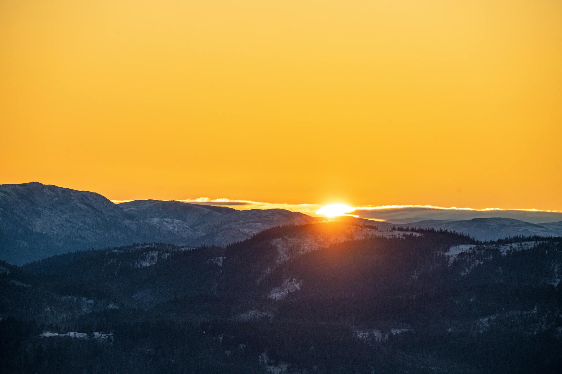 Norwegian sunset landscape for Trondheim solo travel report planning.