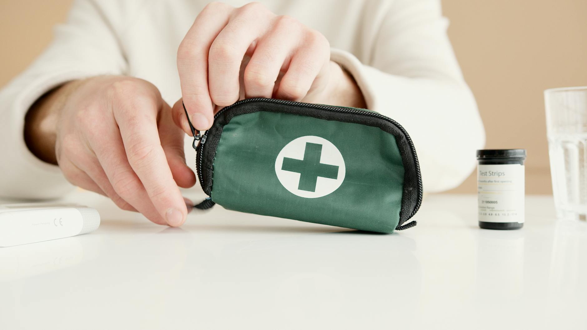 Medical pouch for Trondheim day-route health planning.