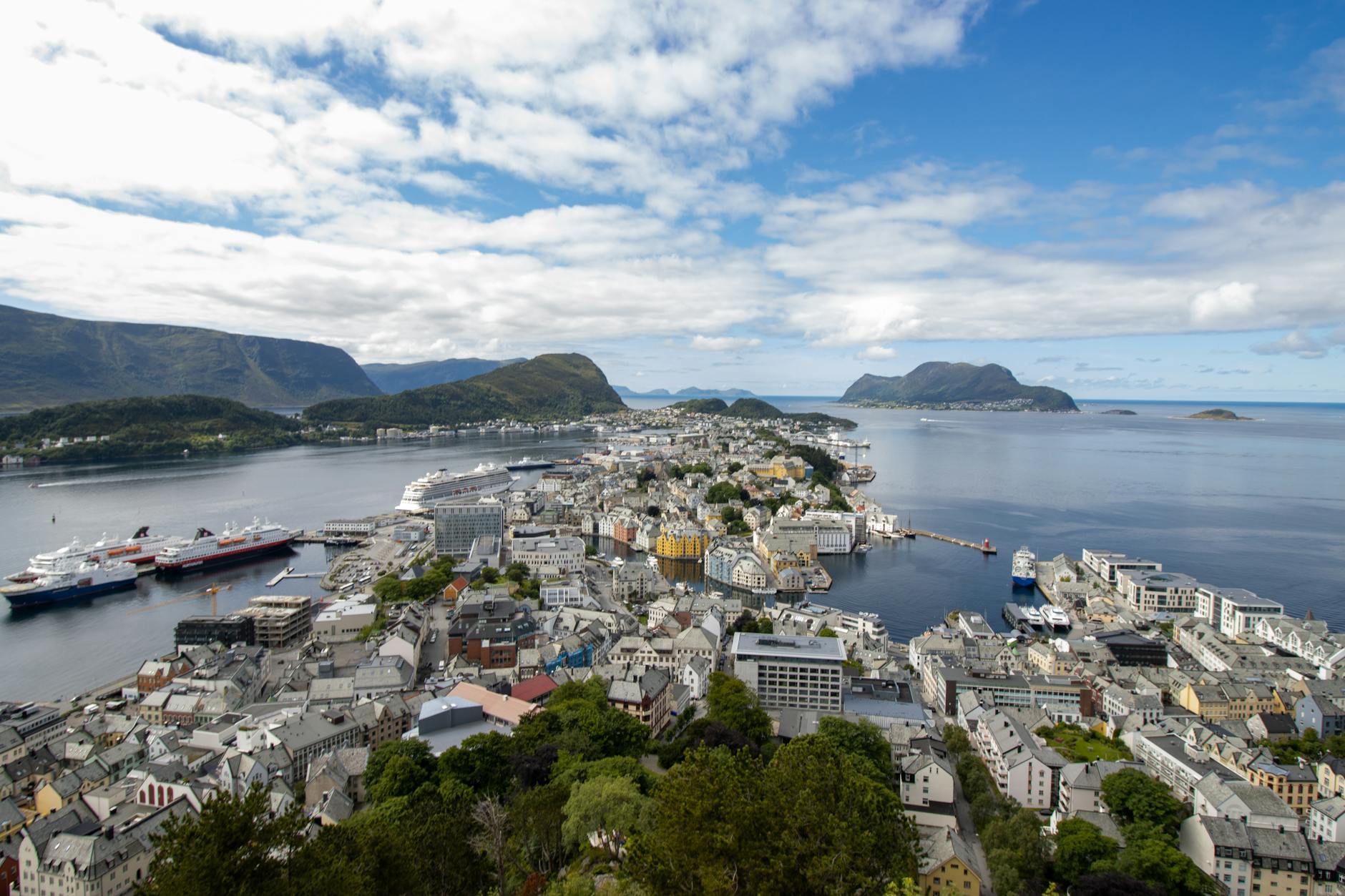 Norwegian city and islands for Trondheim mobility travel report planning.
