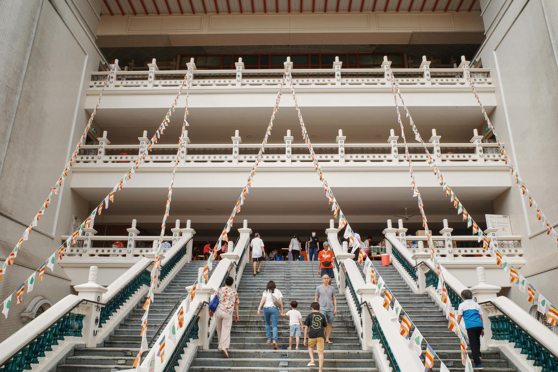Tsim Sha Tsui museum and family activity planning context.