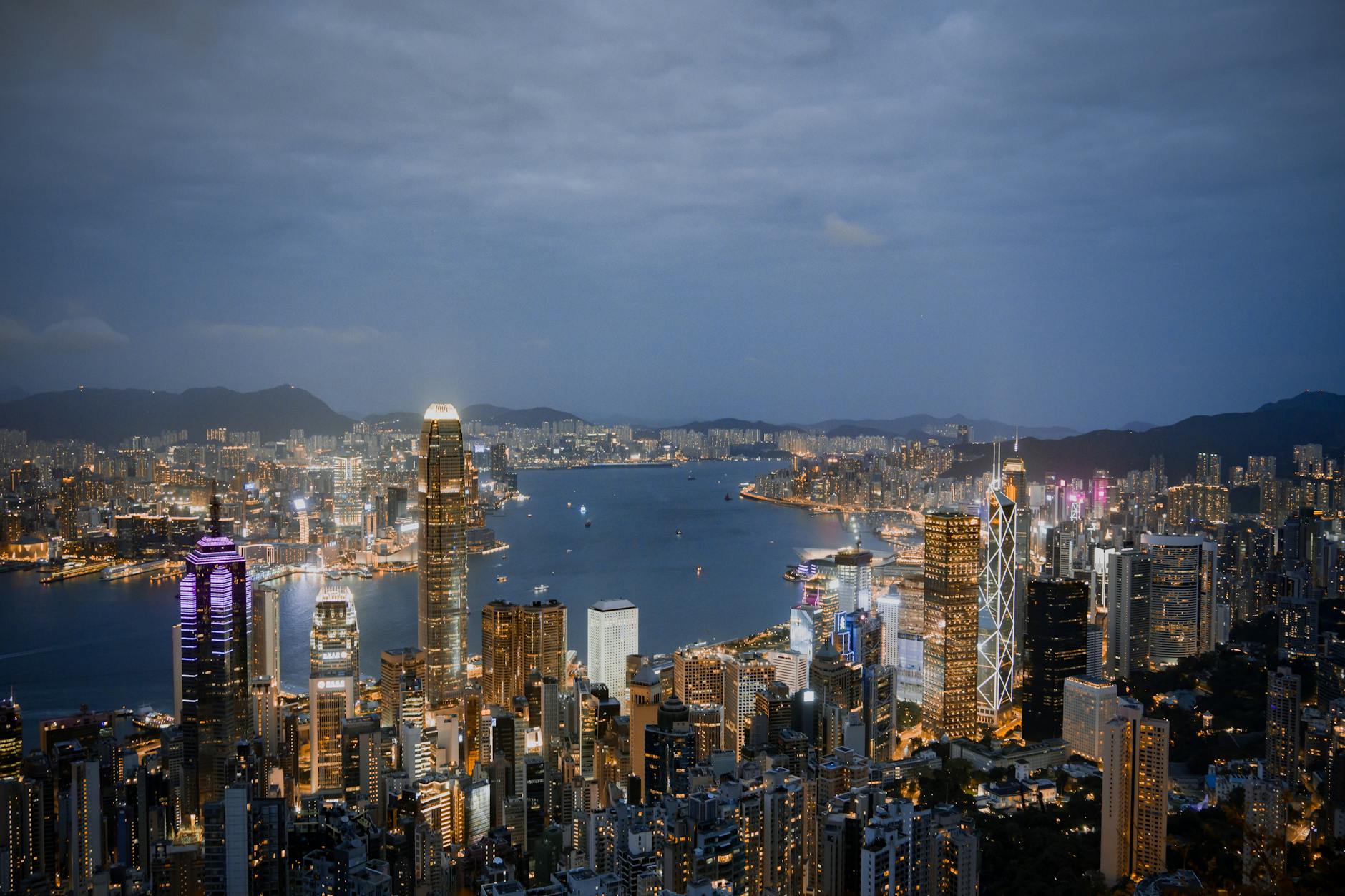 Tsim Sha Tsui transit and deal-team schedule planning context.