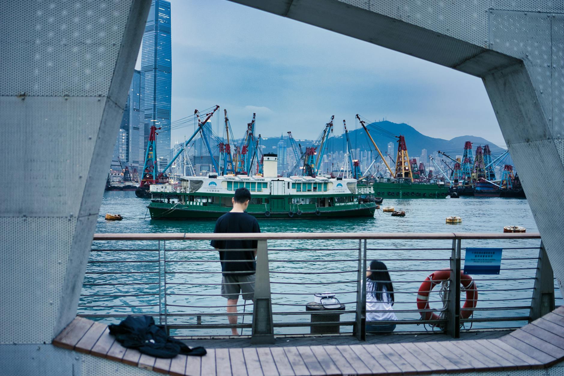 Tsim Sha Tsui harbor and repeat leisure visitor planning context.