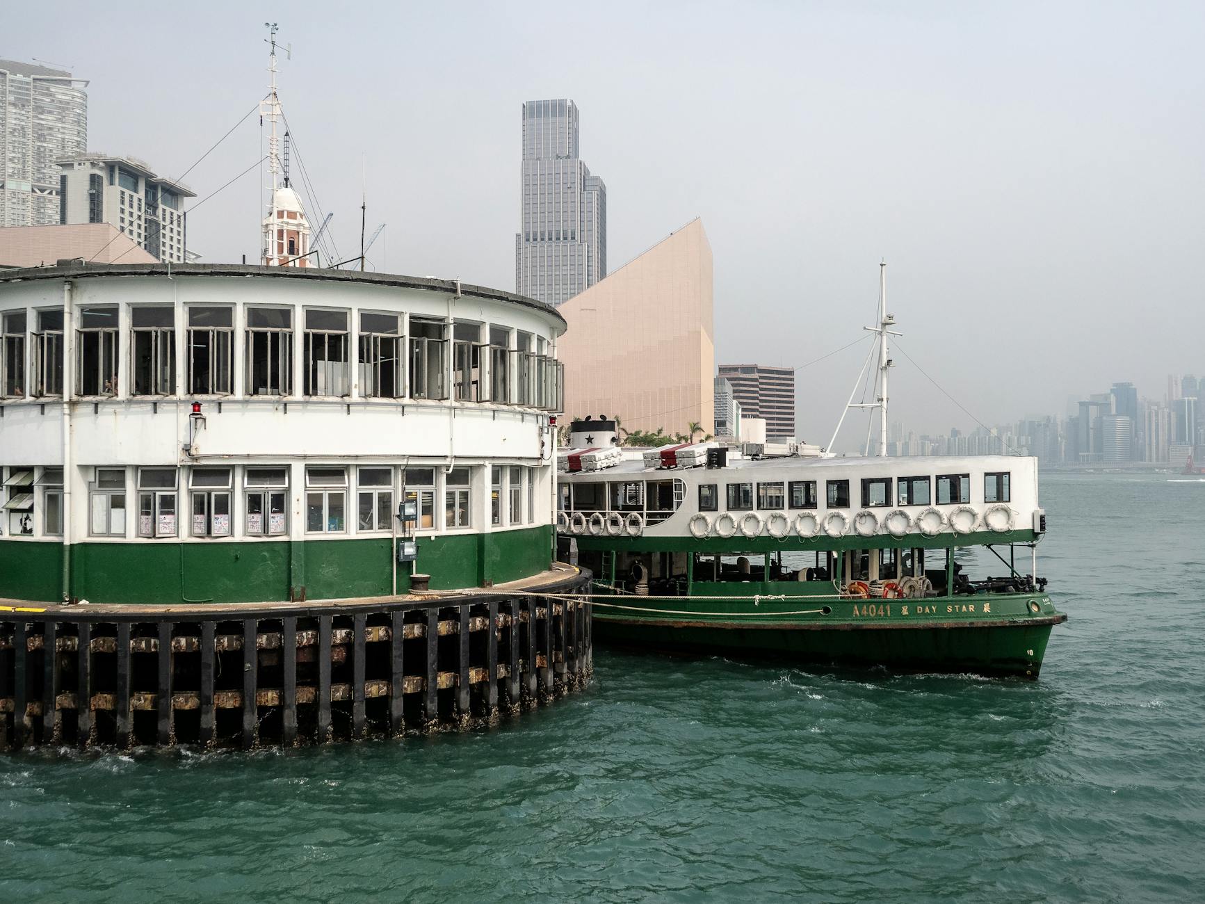 Star Ferry and repeat visitor base-planning context.