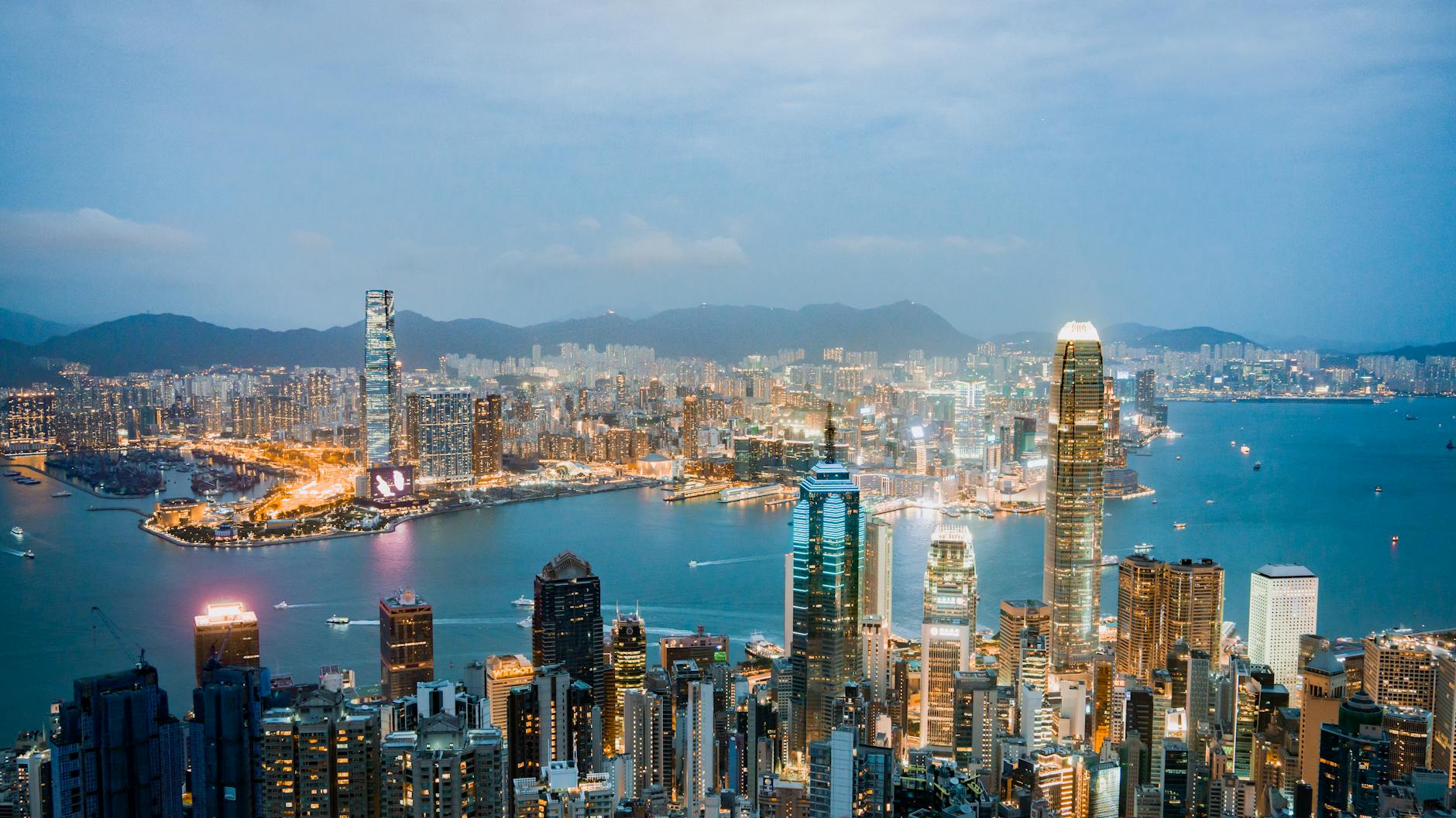 Star Ferry and student budget route planning context.