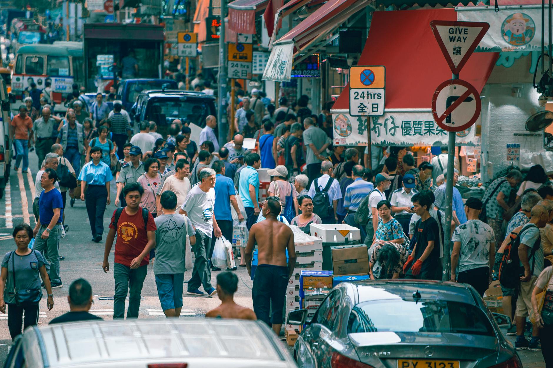Tsim Sha Tsui transit and trade-show materials planning context.