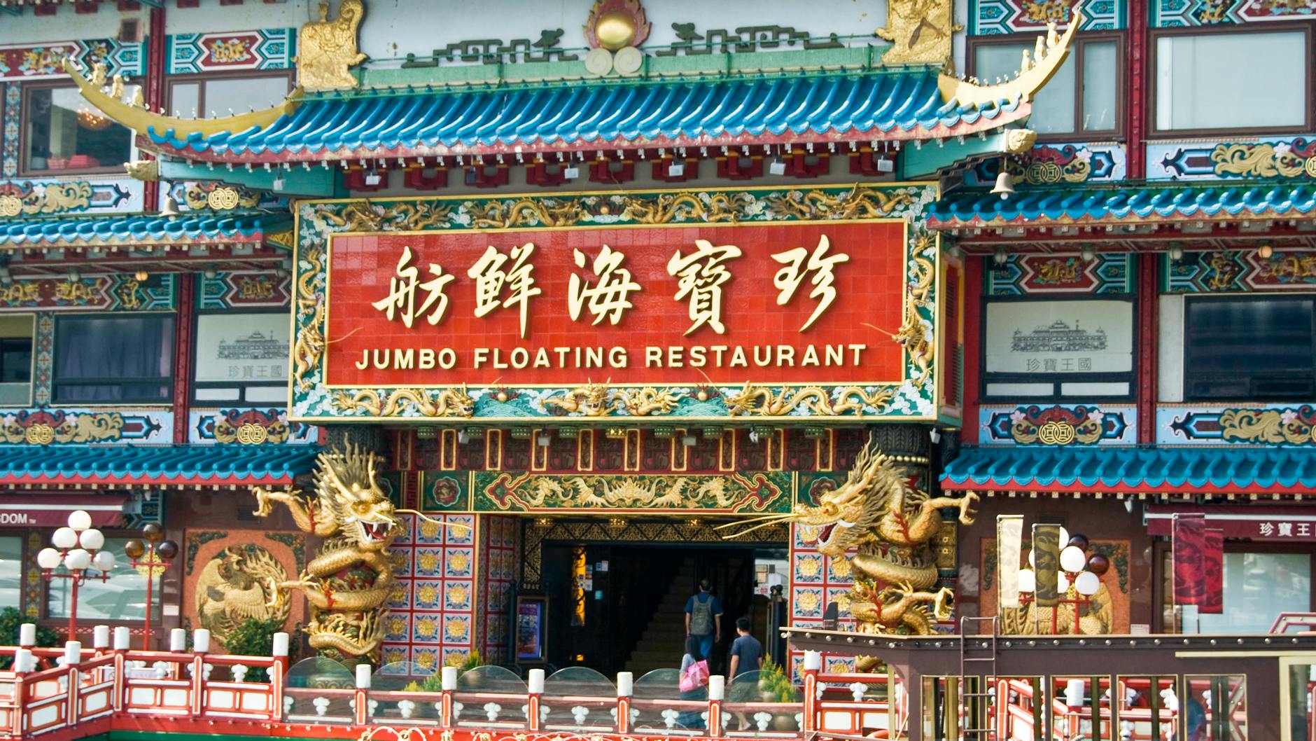 Restaurant setting and medical-constraints meal planning context.