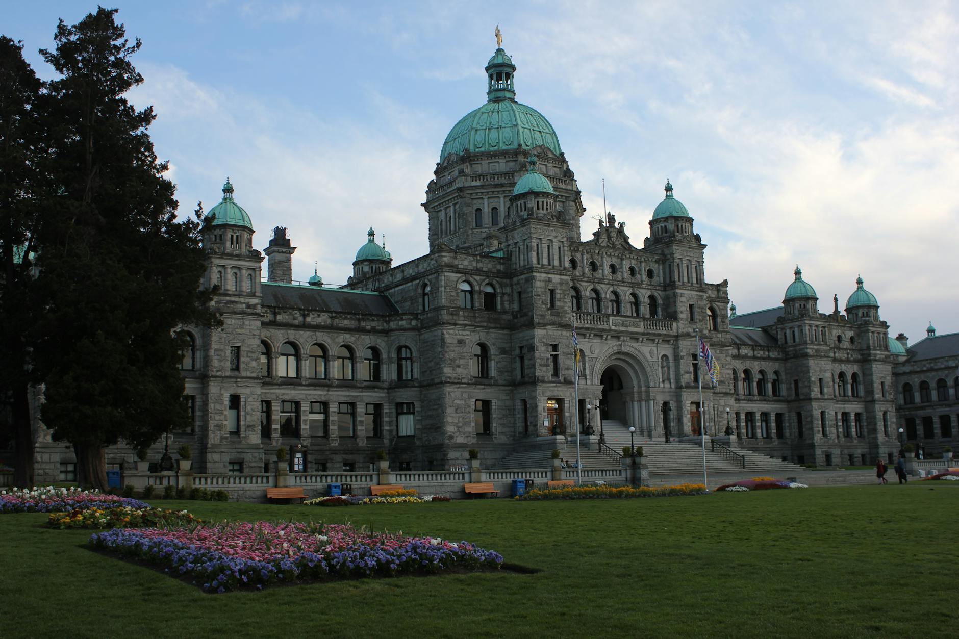 British Columbia Parliament Building in Victoria surrounded by gardens
