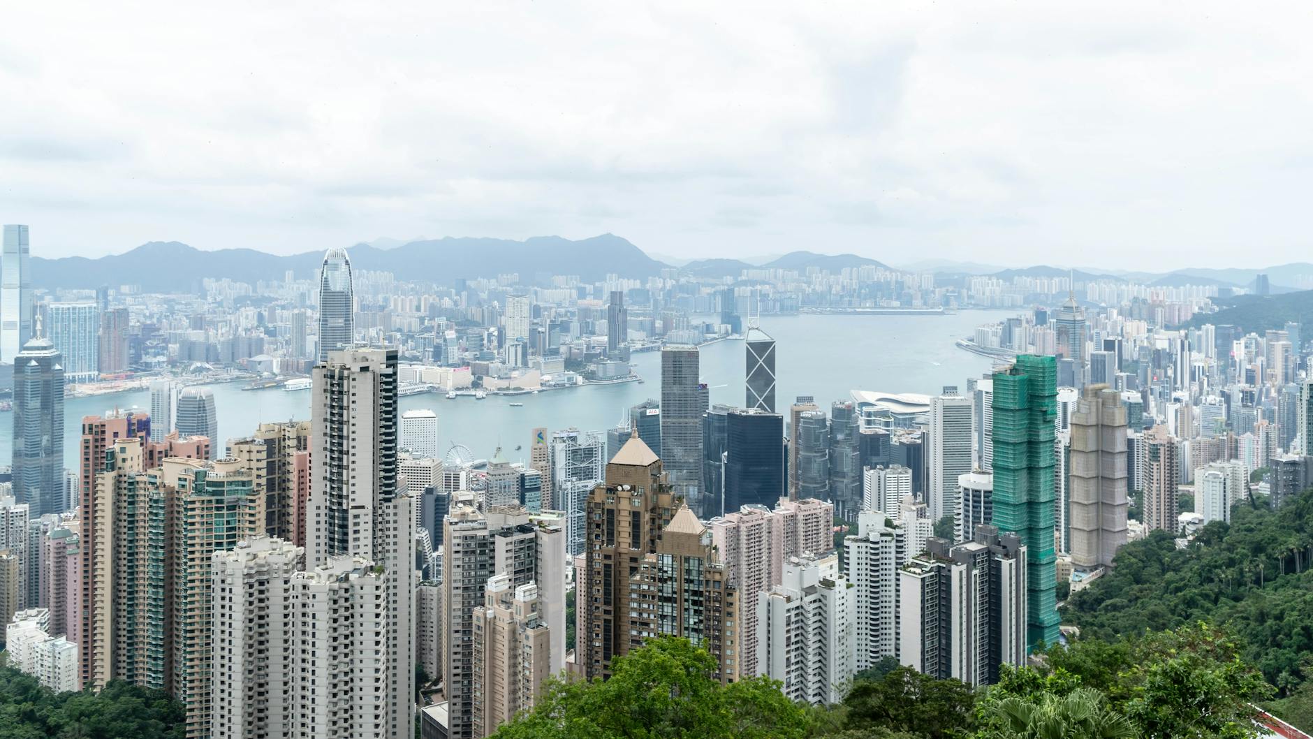 Hong Kong city hotel district and outdoor recovery planning context.