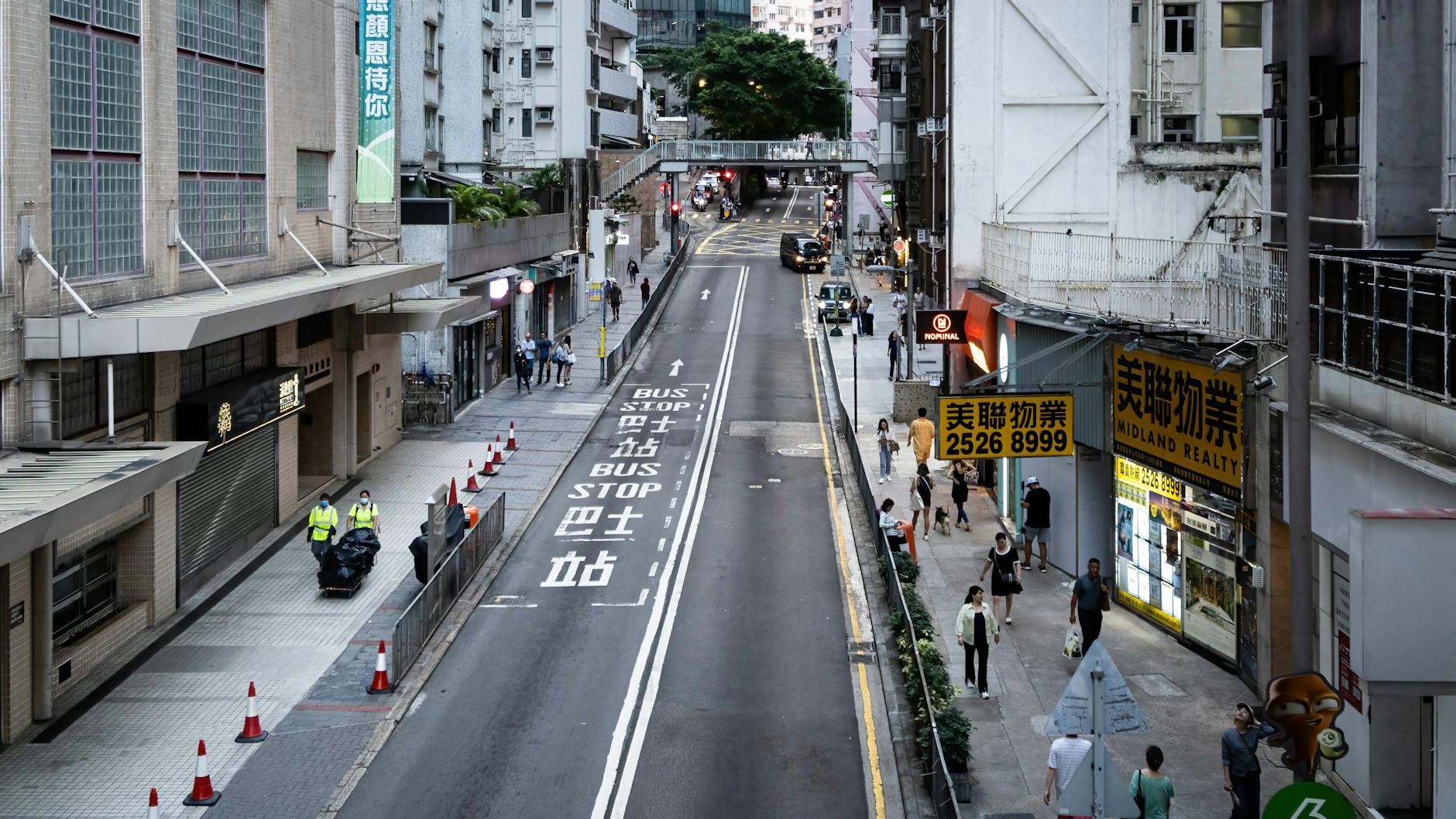 Wan Chai budget hotel street and lodging access planning context.