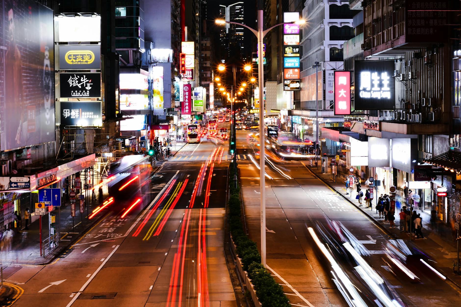 Wan Chai night street and first-time visitor report planning context.