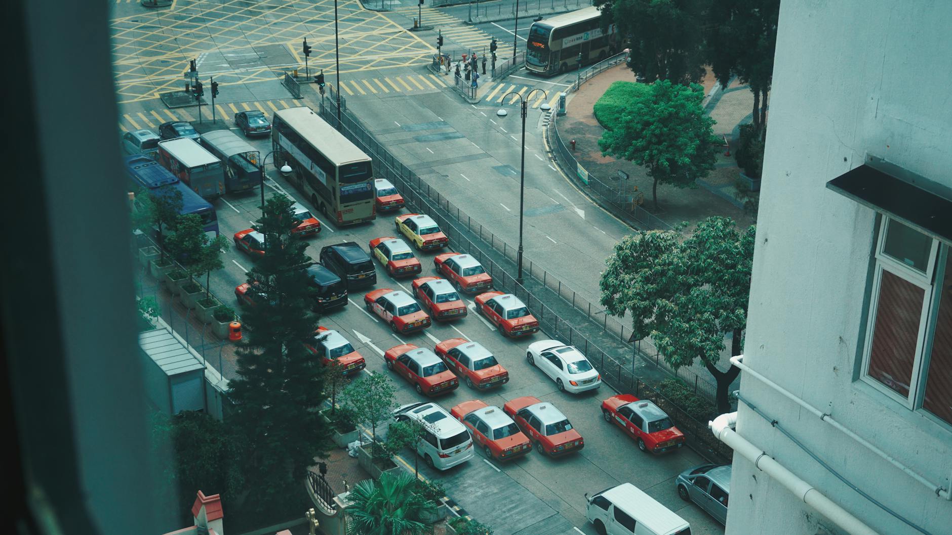 Wan Chai taxi and investor meeting movement planning context.