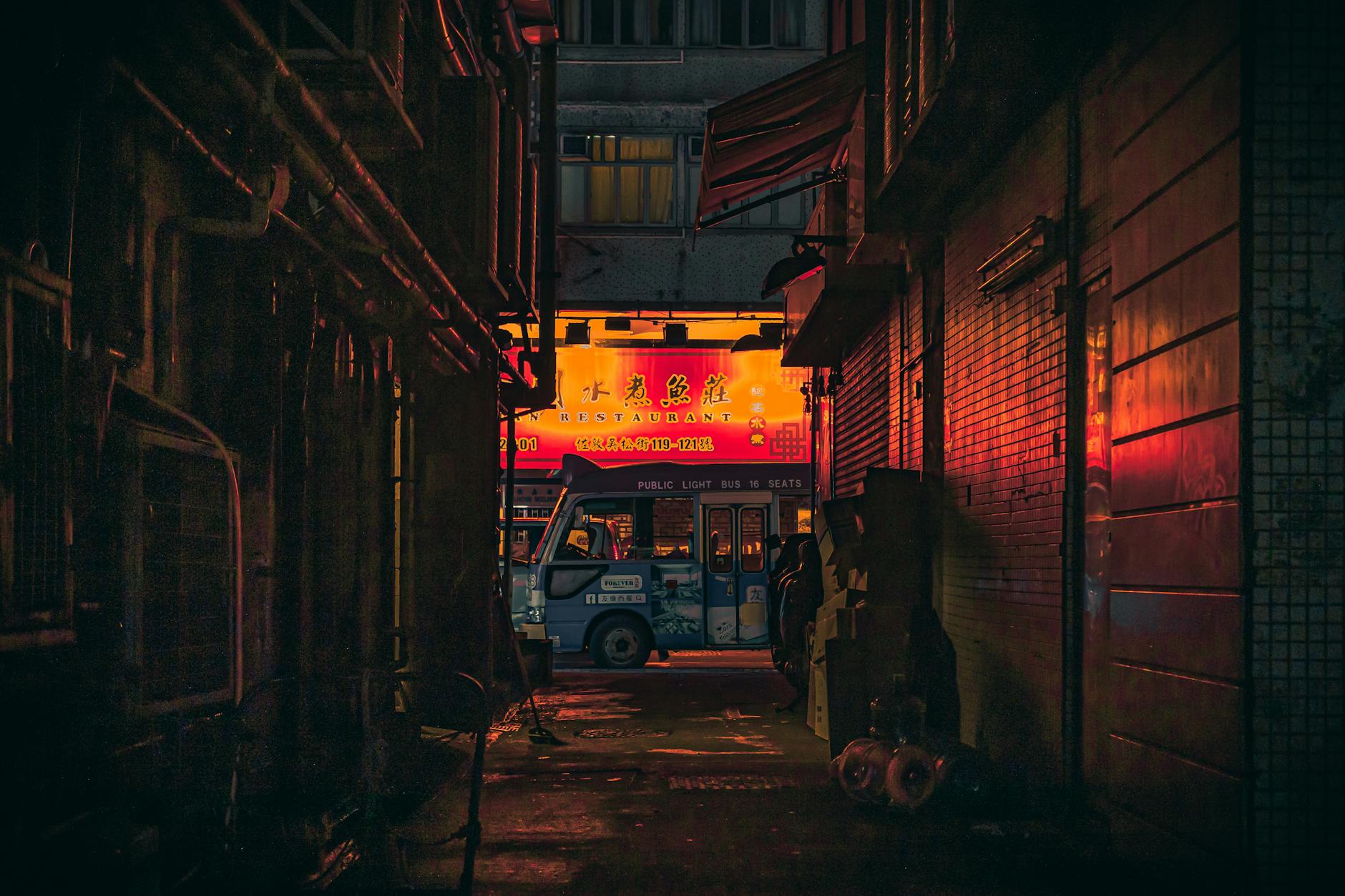 Wan Chai restaurant street and repeat leisure meal planning context.