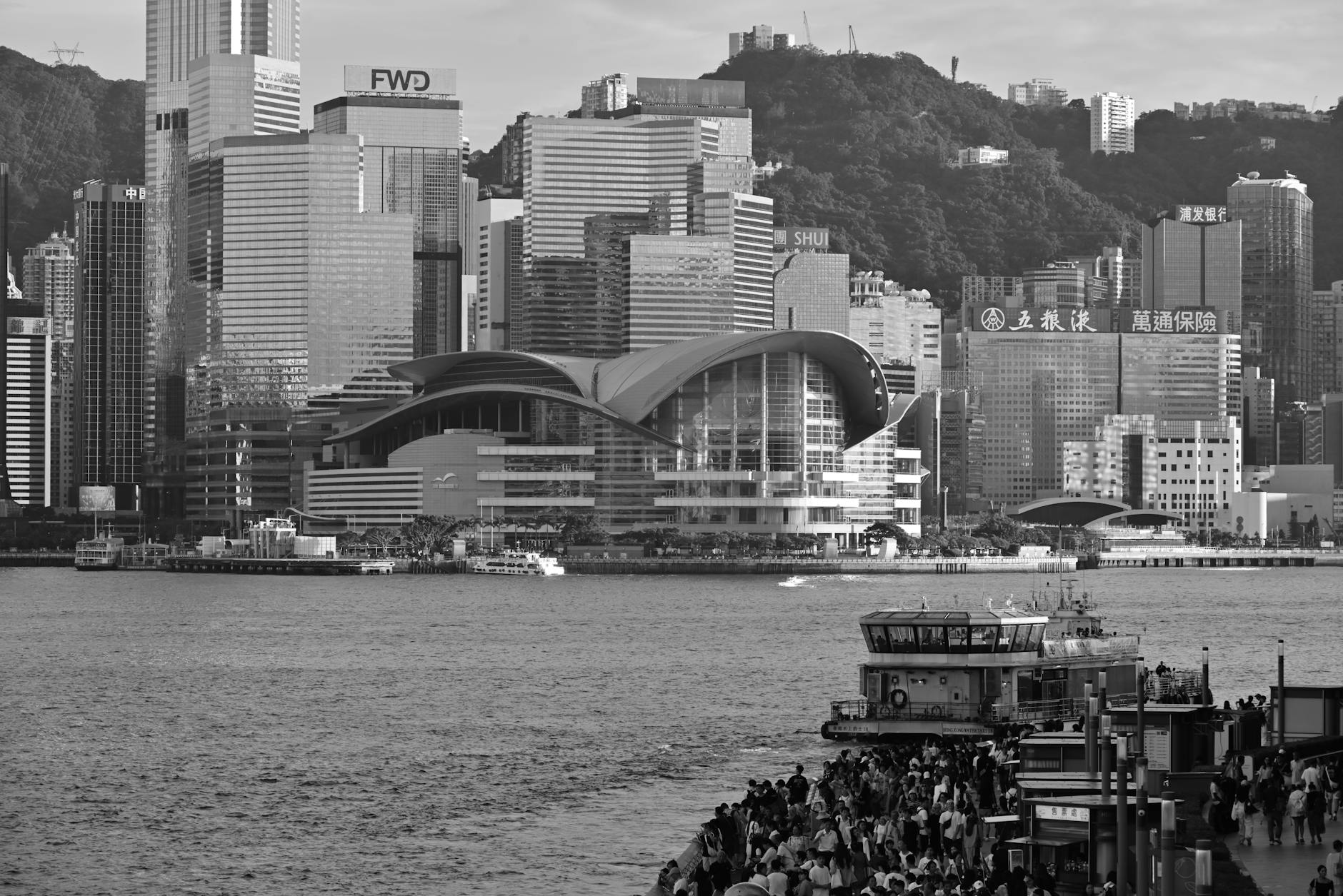 Wan Chai harbor and tourist sightseeing block planning context.