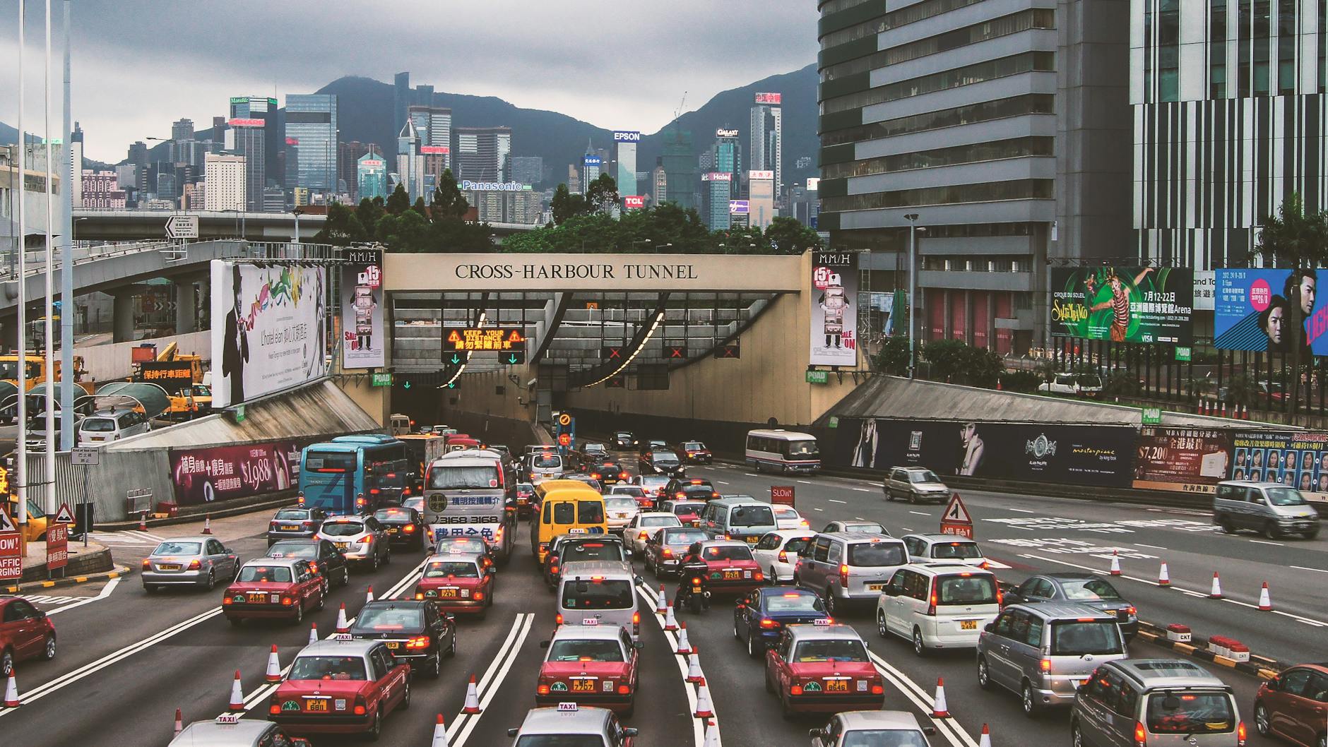 Hong Kong station and crossing context for mobility route planning.