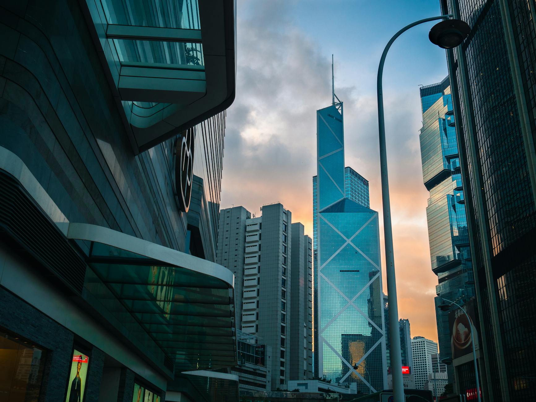 Wan Chai woman traveler and Hong Kong Island street planning context.