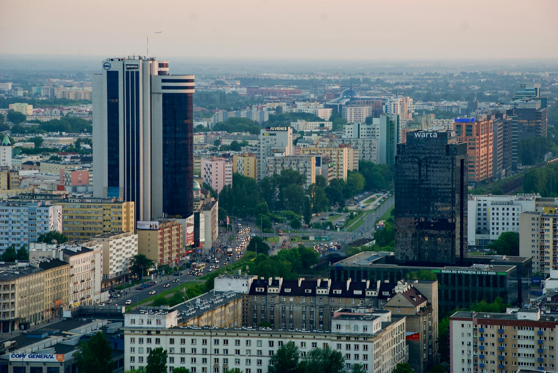 Warsaw evening city route for clean return planning.