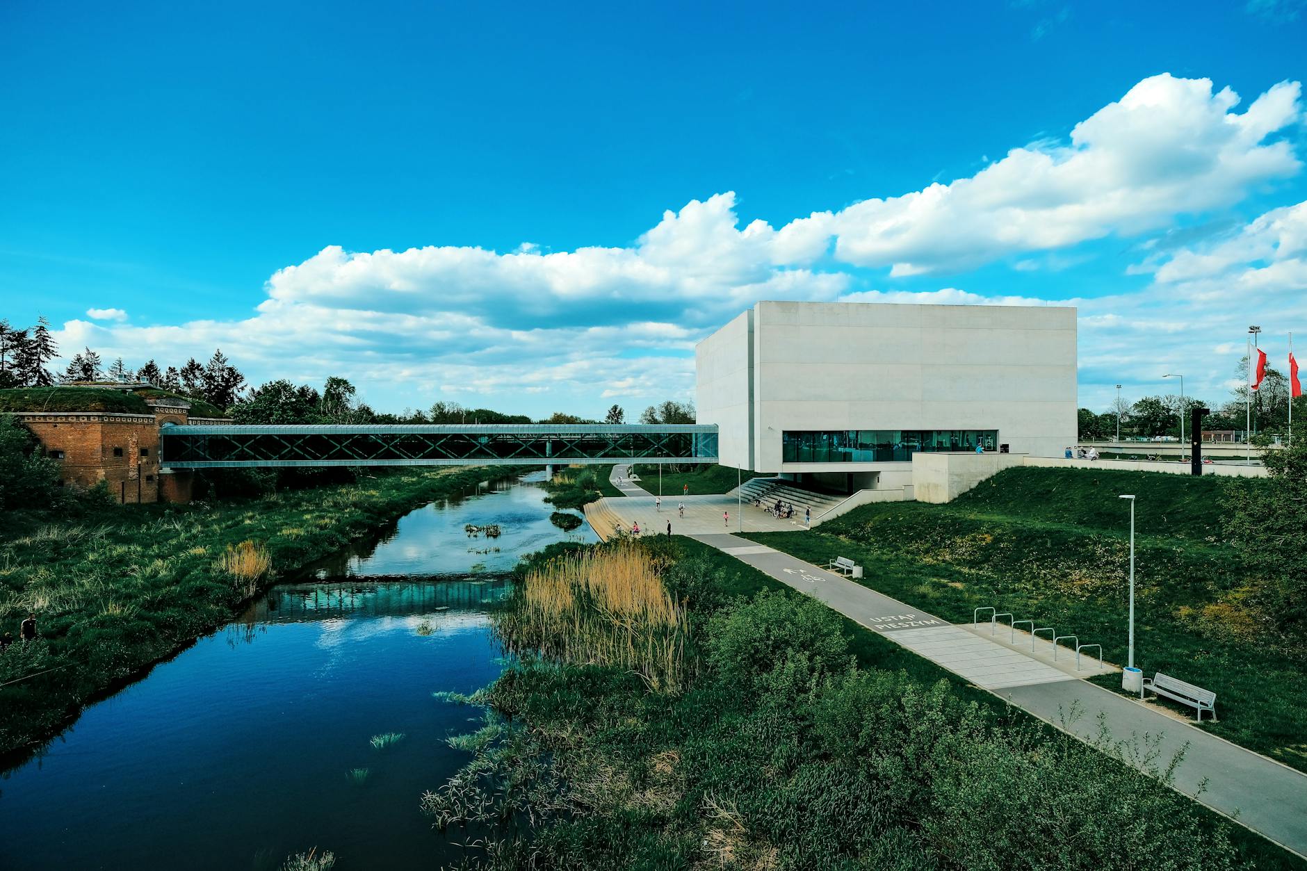 Warsaw science and city setting for family museum planning.