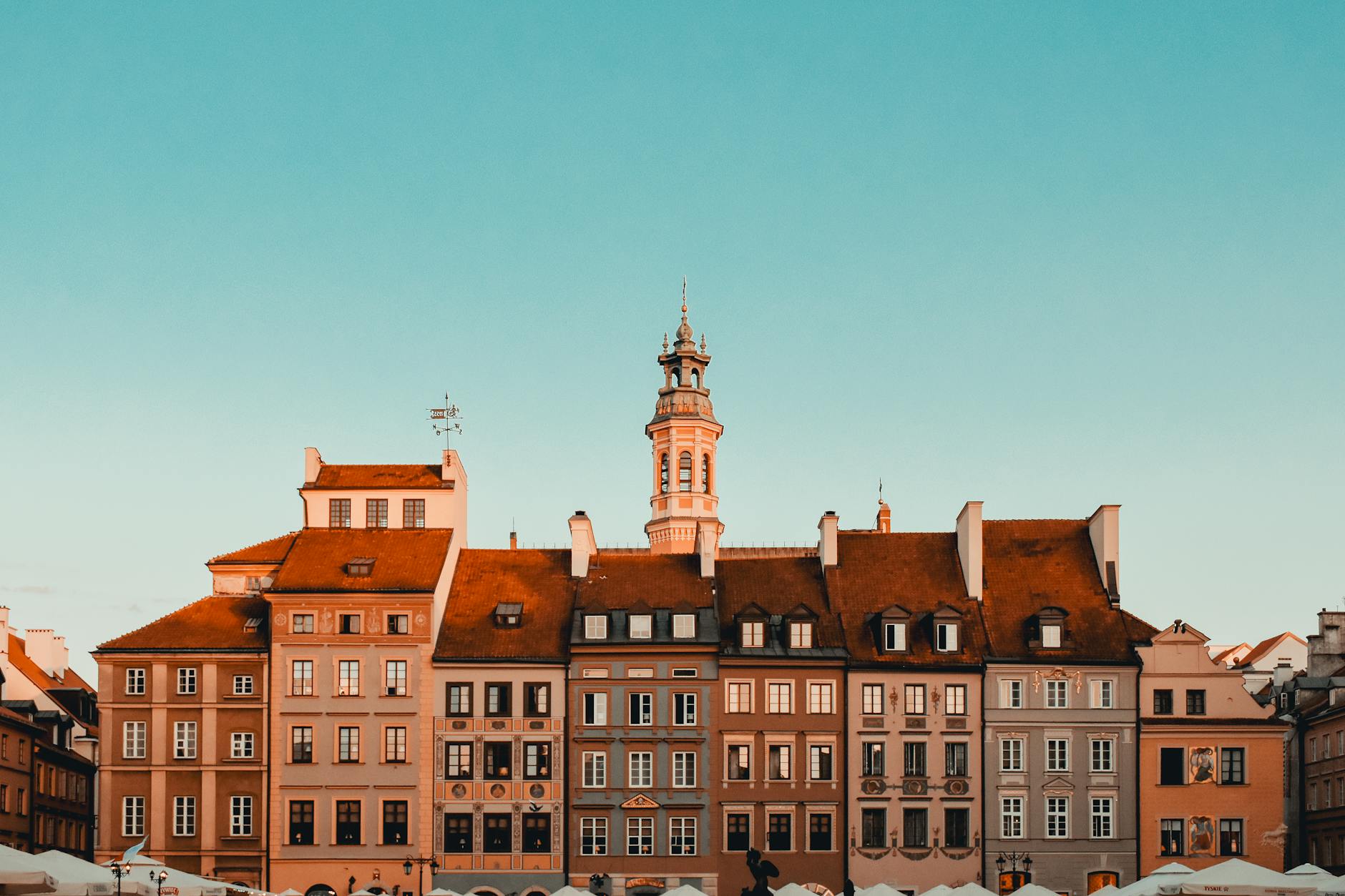 Warsaw old town and skyline for first-time visitor planning.