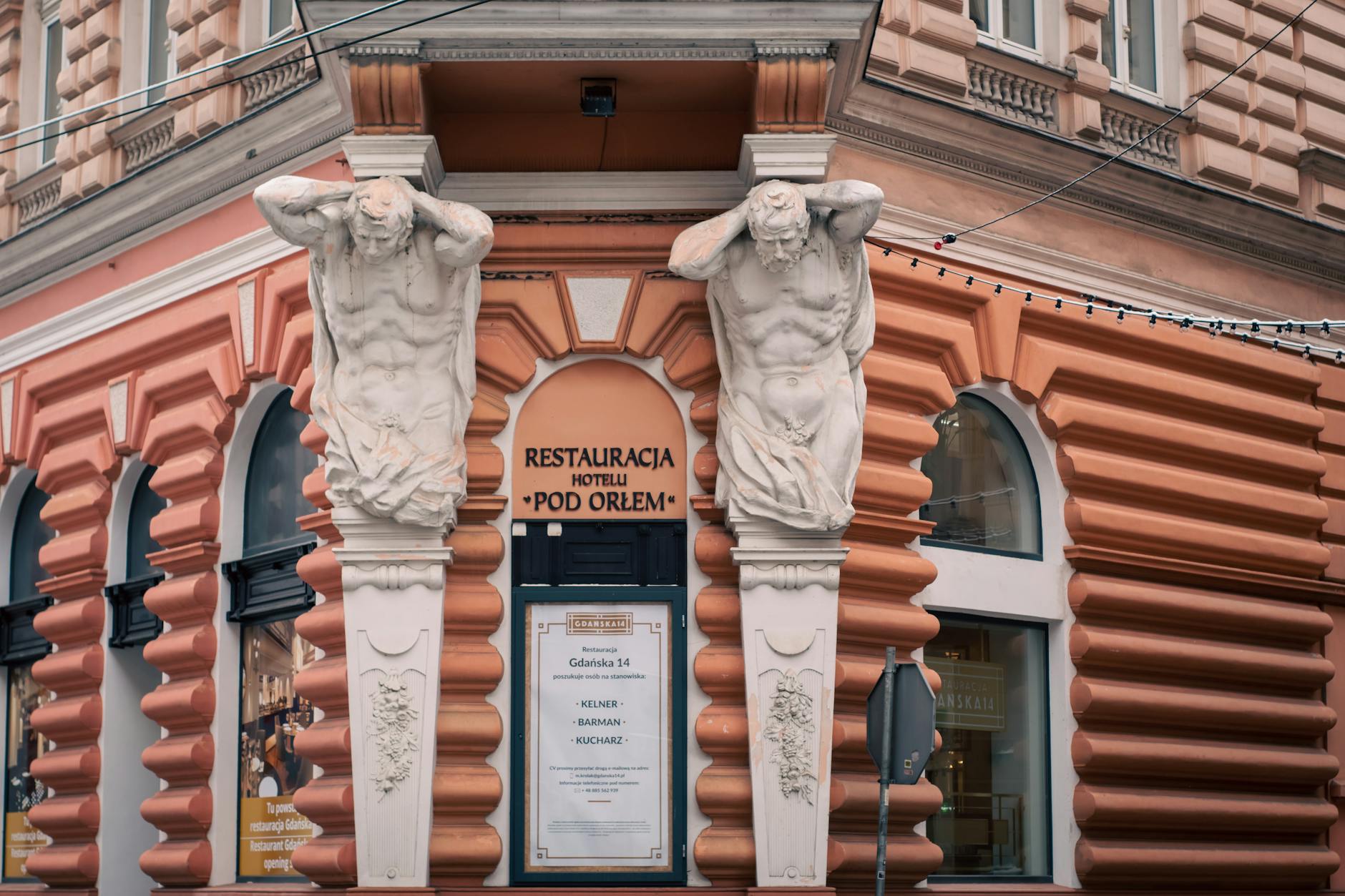Warsaw elegant street setting for luxury dining planning.
