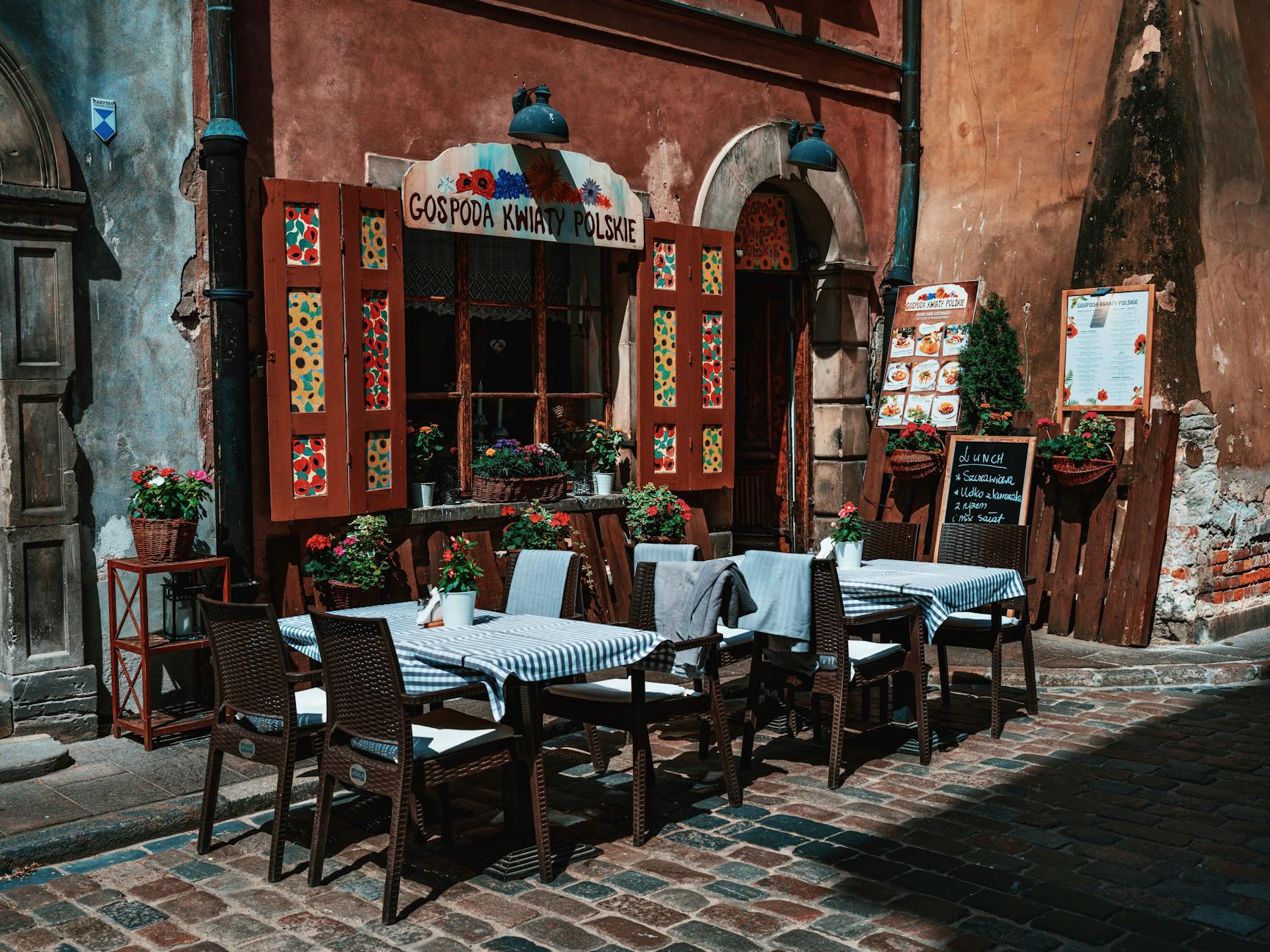 Warsaw refined city scene for luxury arrival planning.