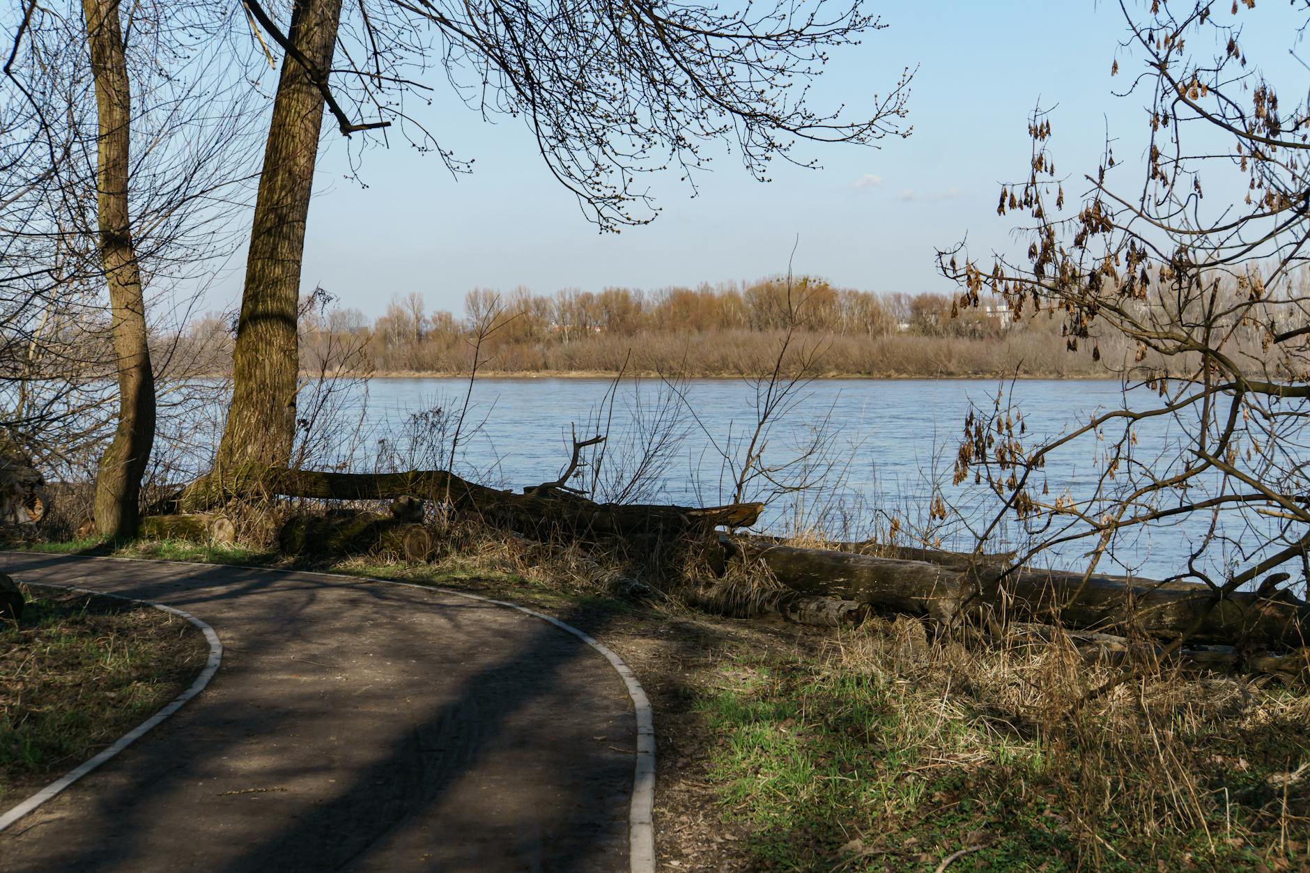 Warsaw Vistula riverside setting for solo public-space planning.