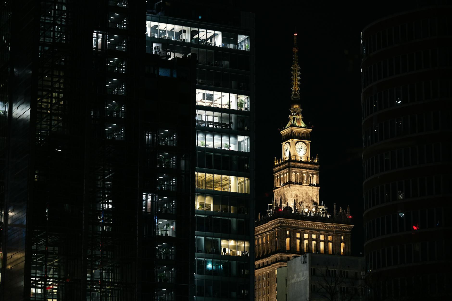 Warsaw evening city setting for trade-show reception planning.
