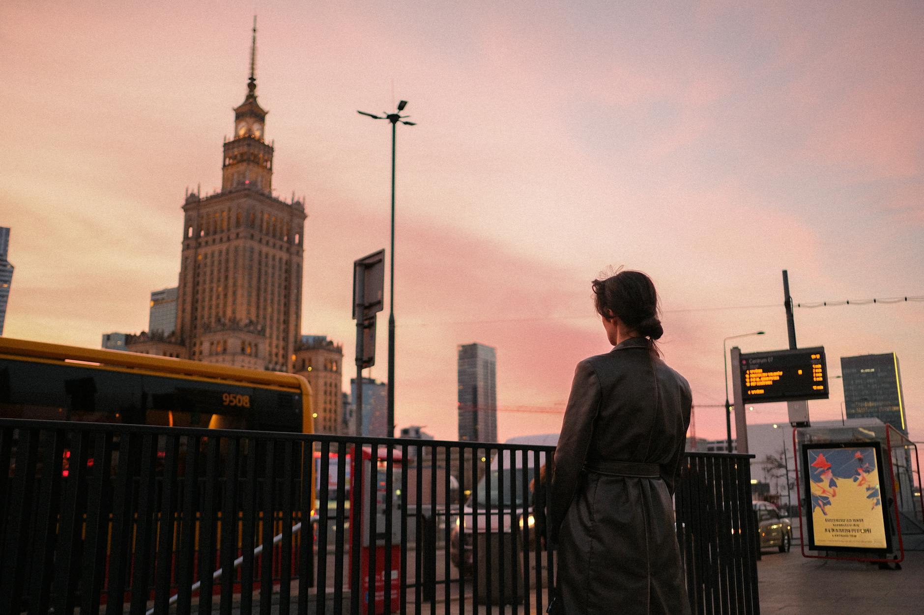 Warsaw airport and stopover setting for transit planning.