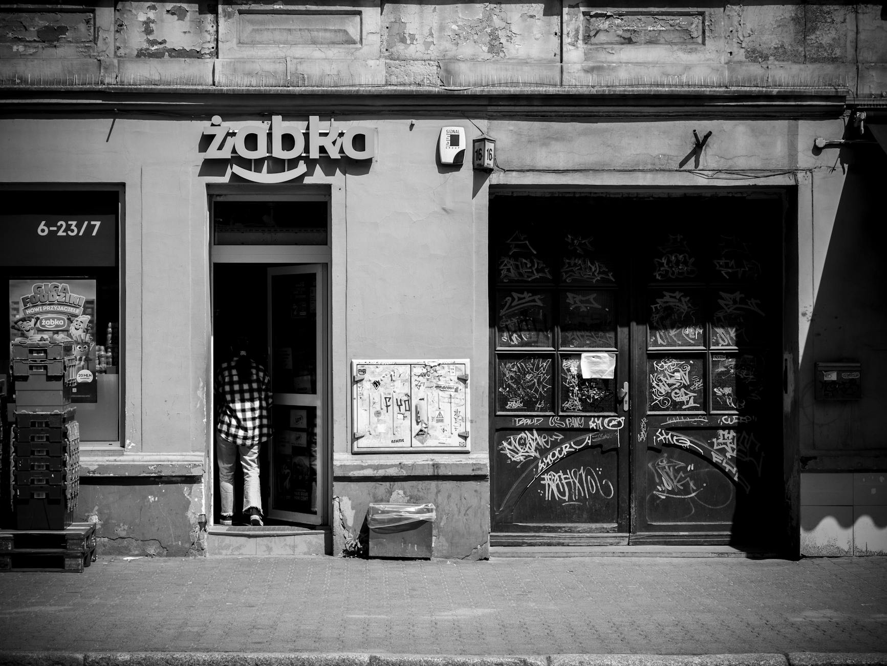 Wroclaw tram and street setting for consultant transport planning.