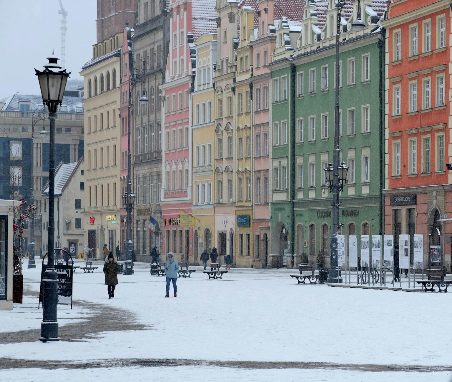 Wroclaw colorful old-town buildings for creator shoot planning.