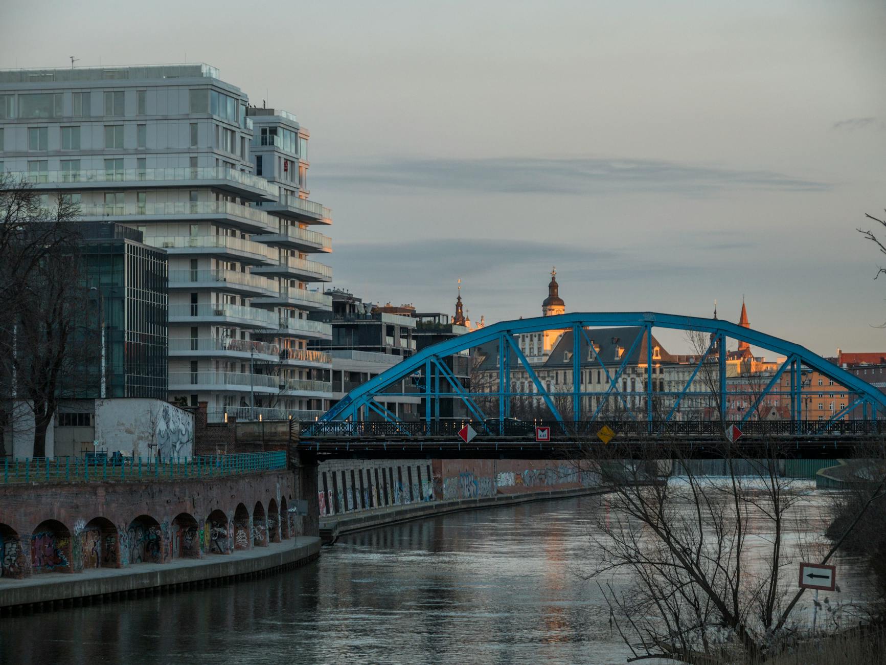 Wroclaw evening old town for port-call return planning.