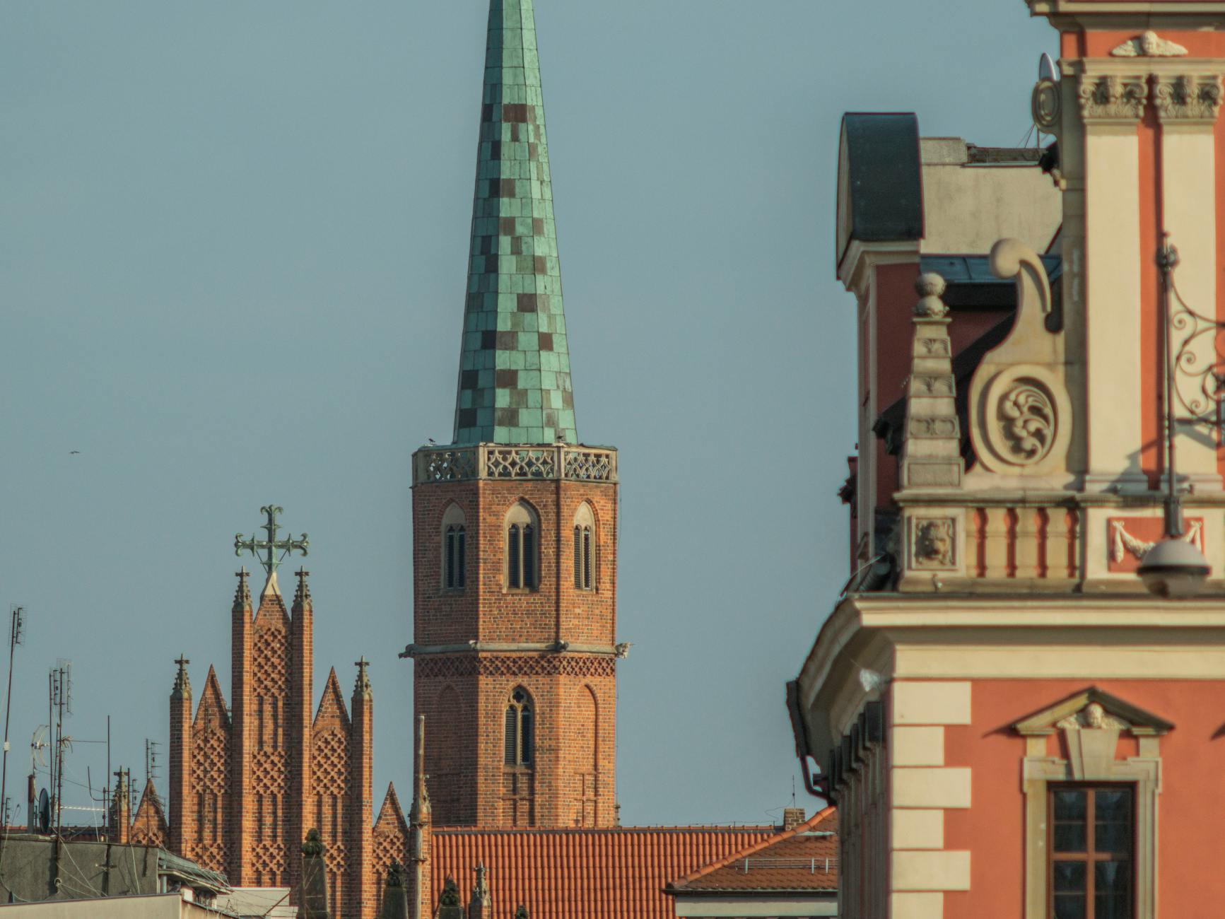 Wroclaw business street for journalist source planning.
