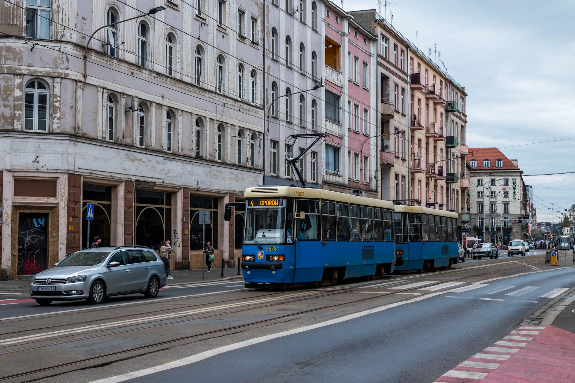 Wroclaw street and hotel route for sales traveler planning.