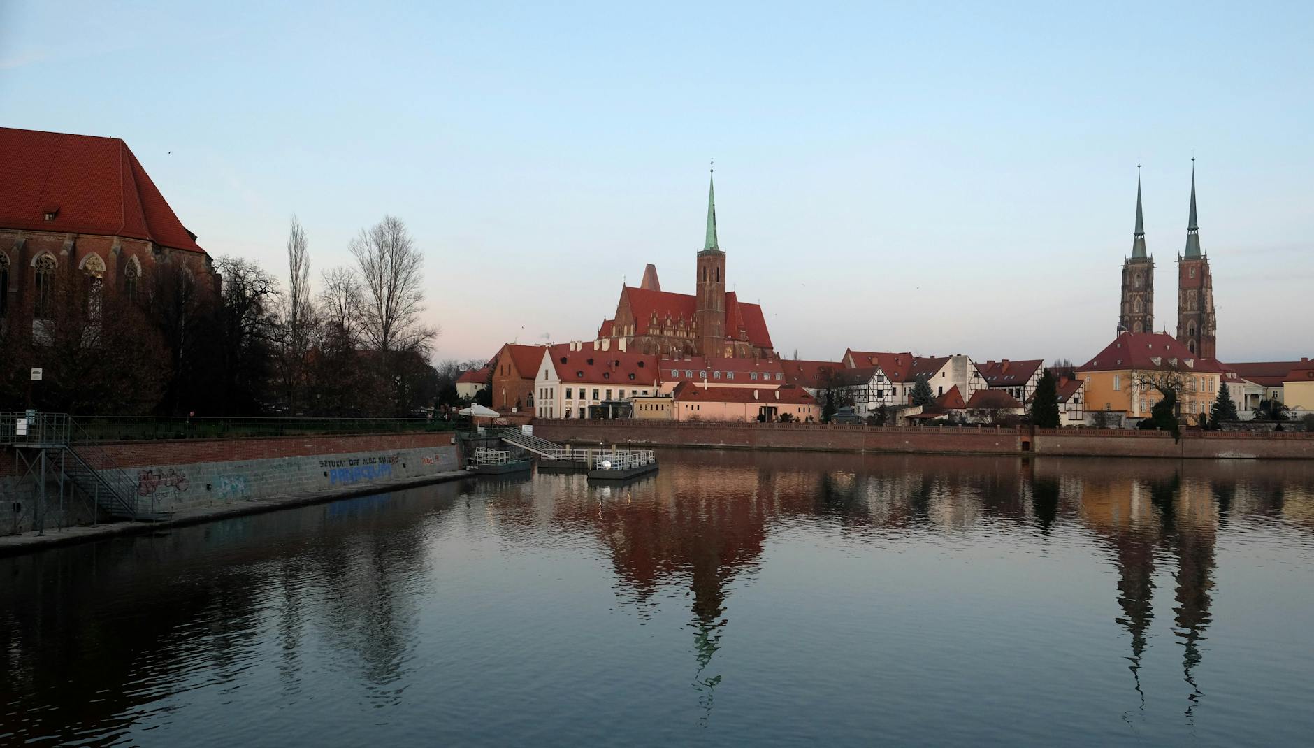 Wroclaw evening old-town setting for tourist planning.