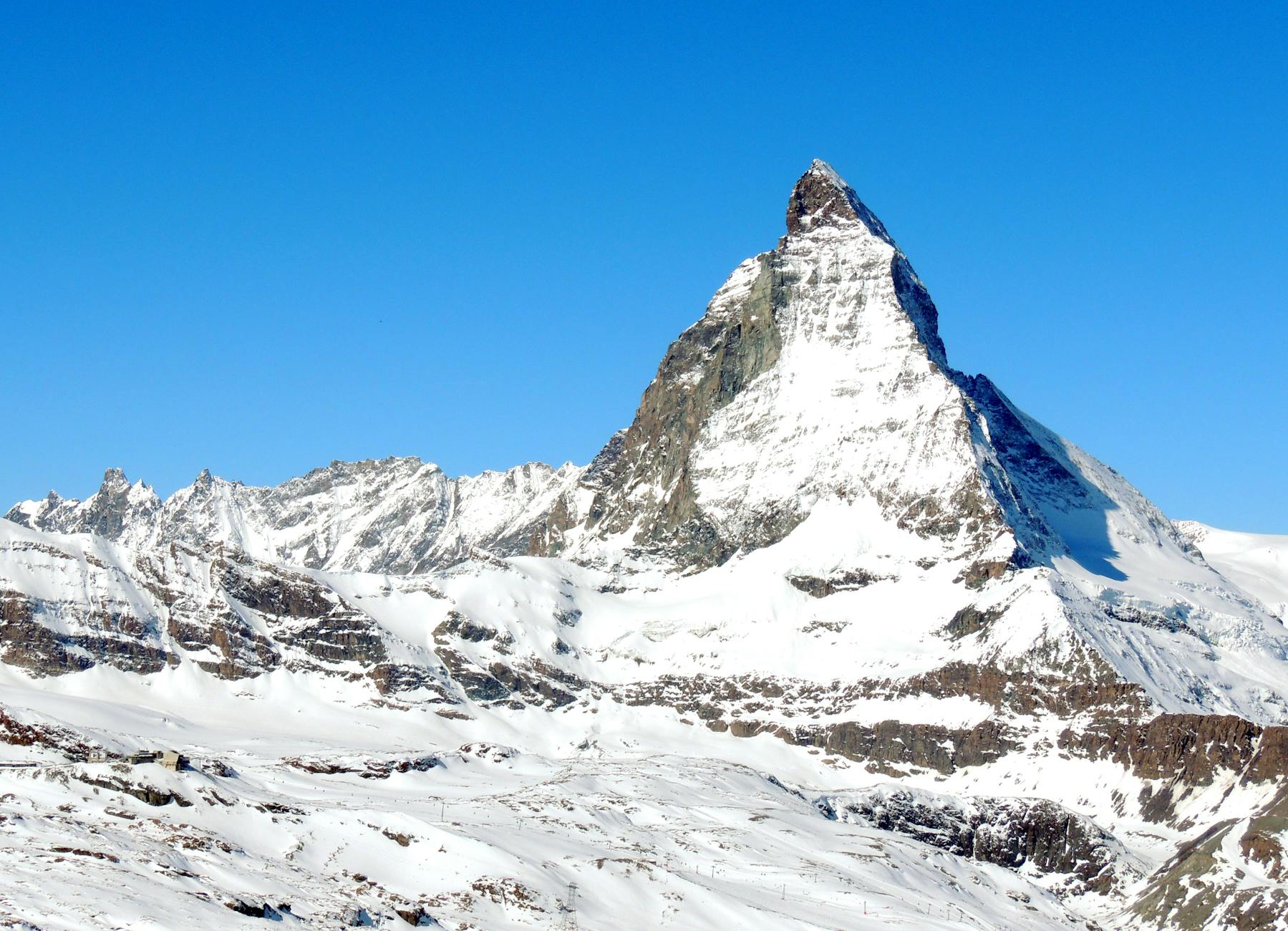Matterhorn winter peak for Zermatt luxury travel report planning.