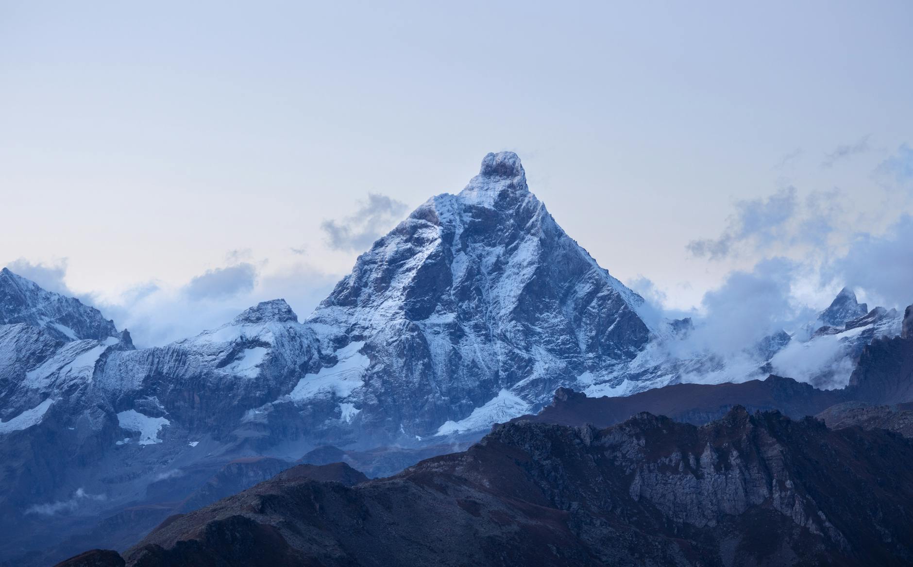 Zermatt evening village for nightlife lodging and route planning.