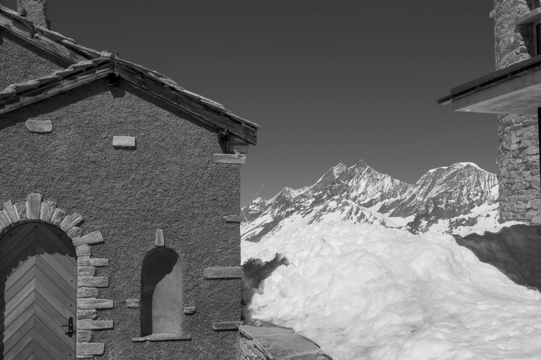 Zermatt village and Matterhorn for volunteer lodging planning.