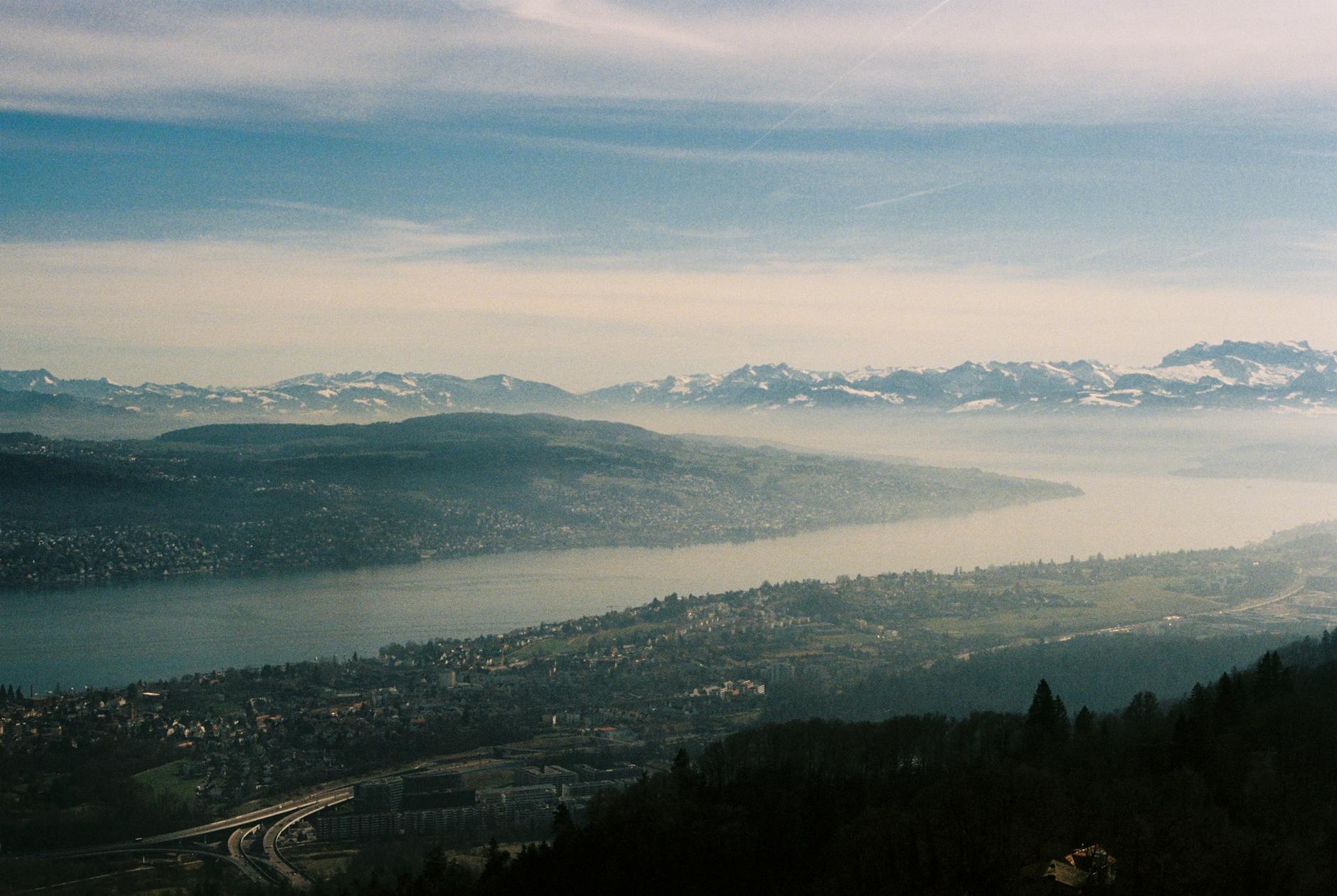 Lake Zurich and Alps view context for outdoor travel report planning.