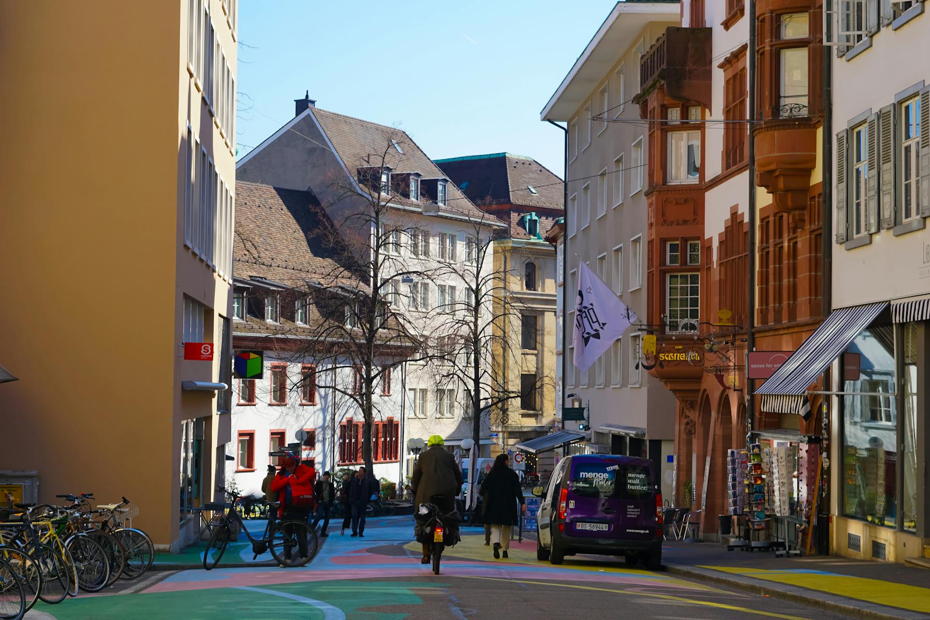 Zurich colorful street context for affordable food and walking choices.