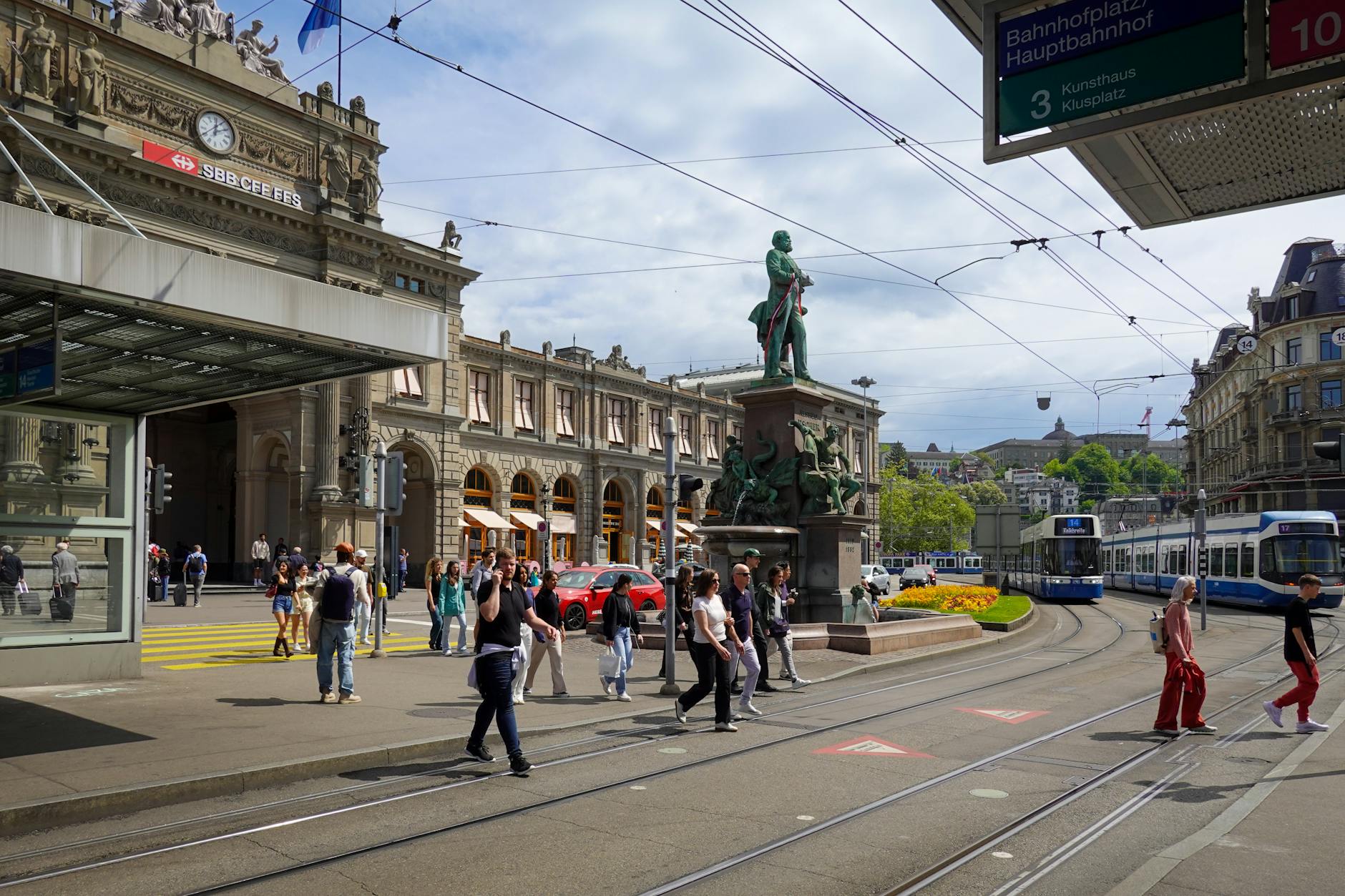 Zurich Bahnhofplatz trams and street context for business arrival planning.