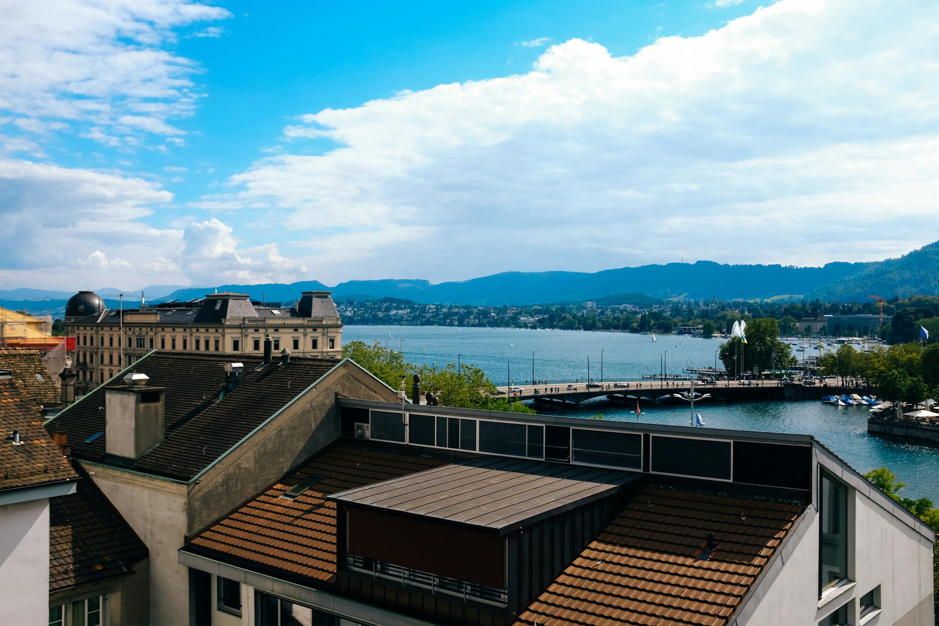 Zurich panorama context for mapping investor meetings and advisers.