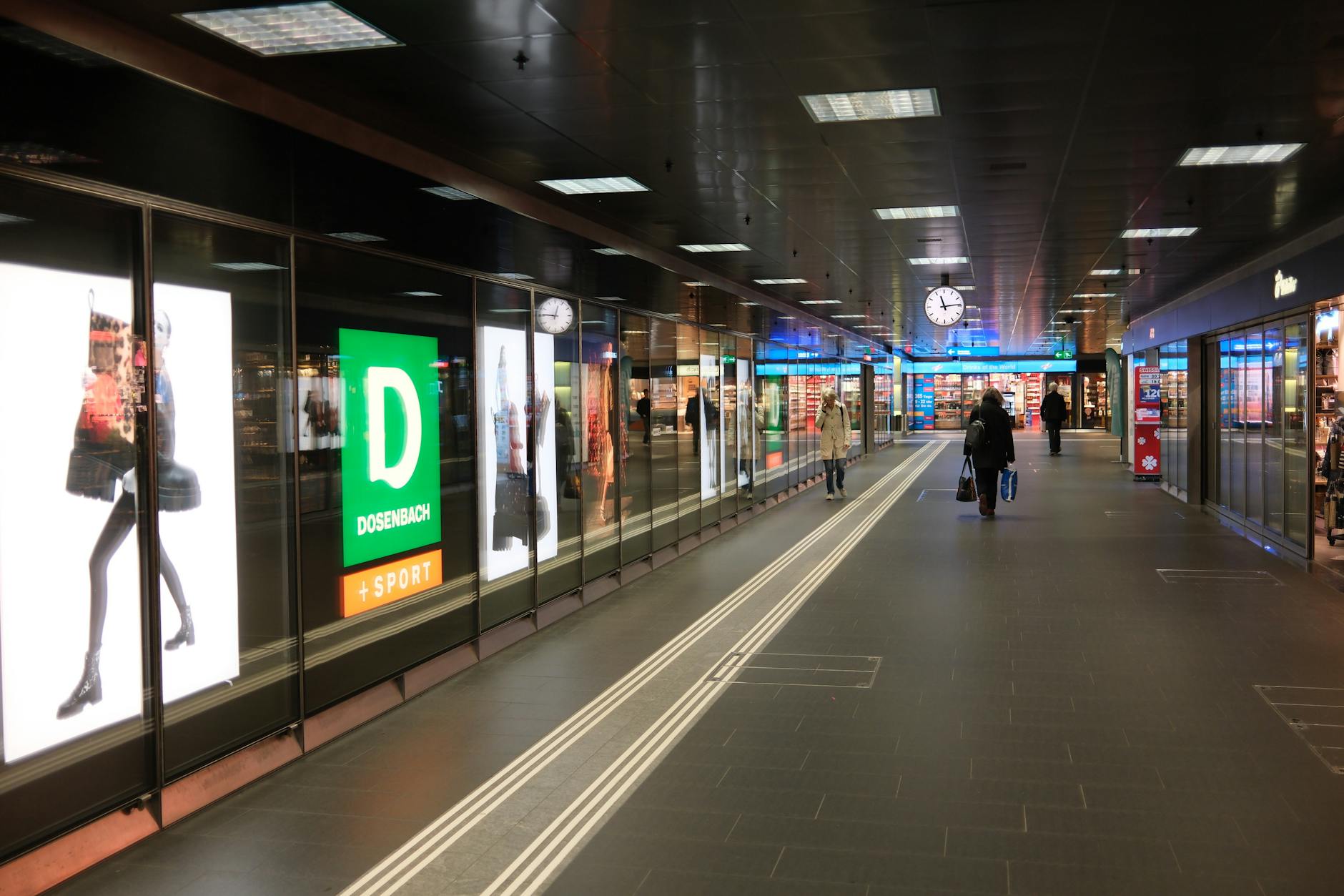 Zurich commercial corridor context for sales traveler planning.