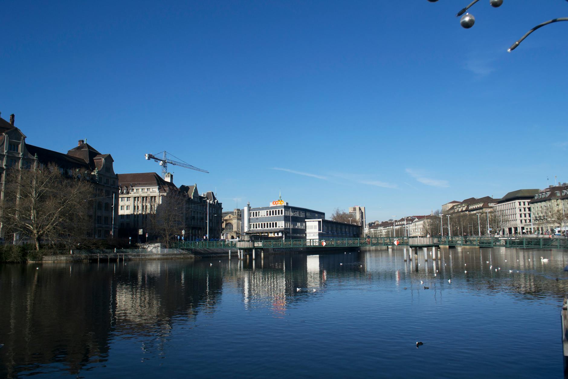 Zurich waterfront and architecture context for student route planning.