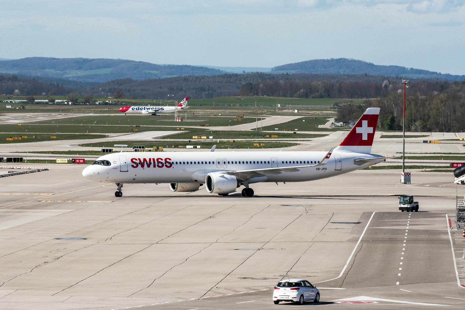 Zurich Airport aircraft context for professional travel timing.