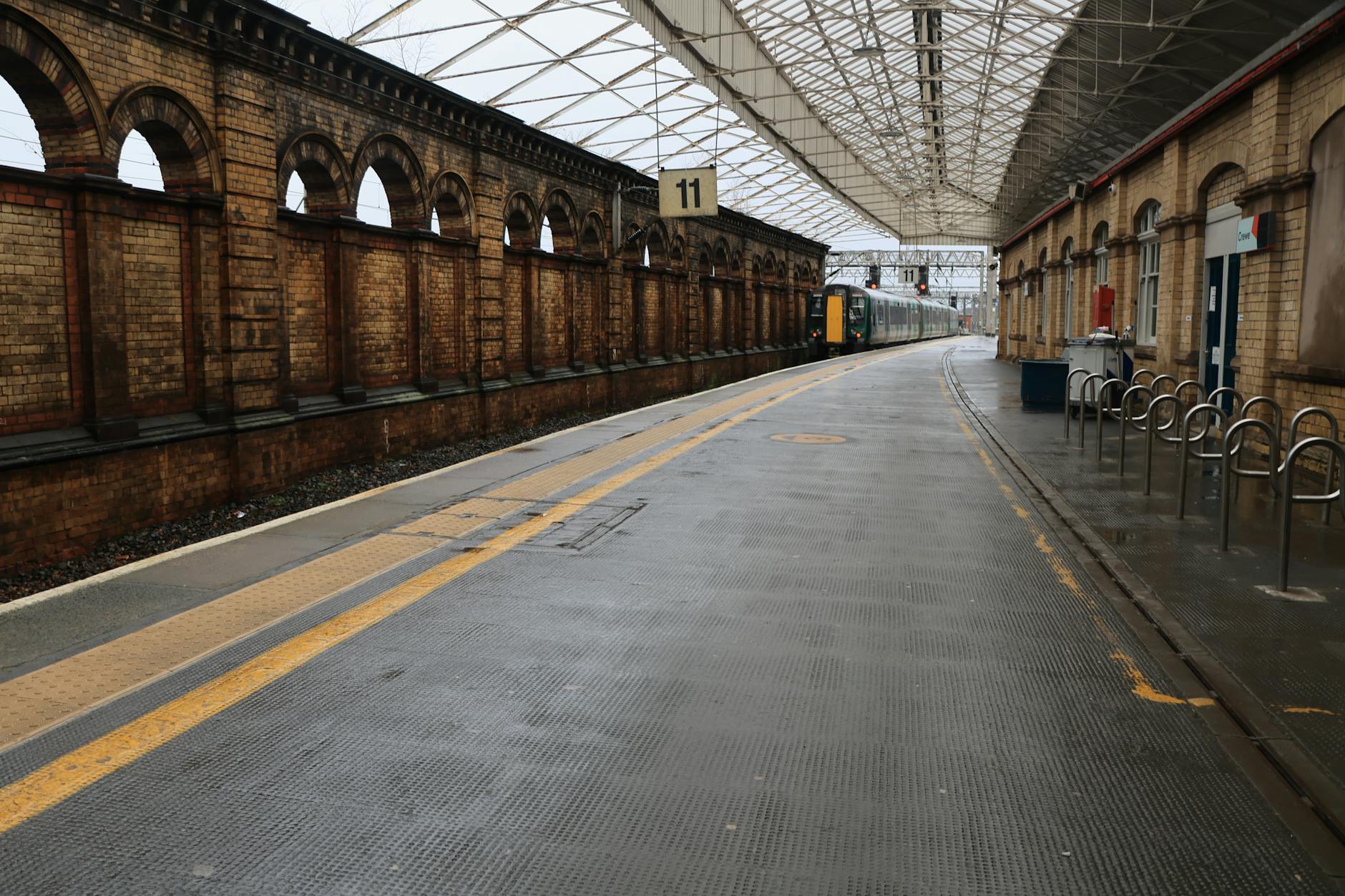 United Kingdom travel image