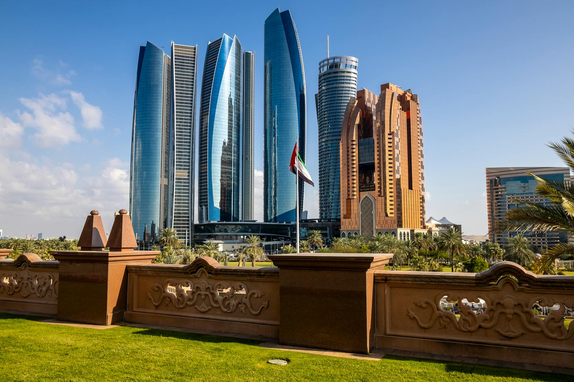 Abu Dhabi travel image