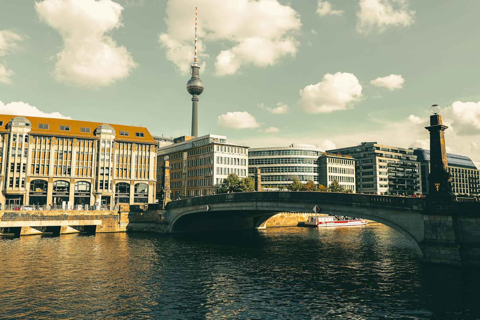 Berlin Travel Guide