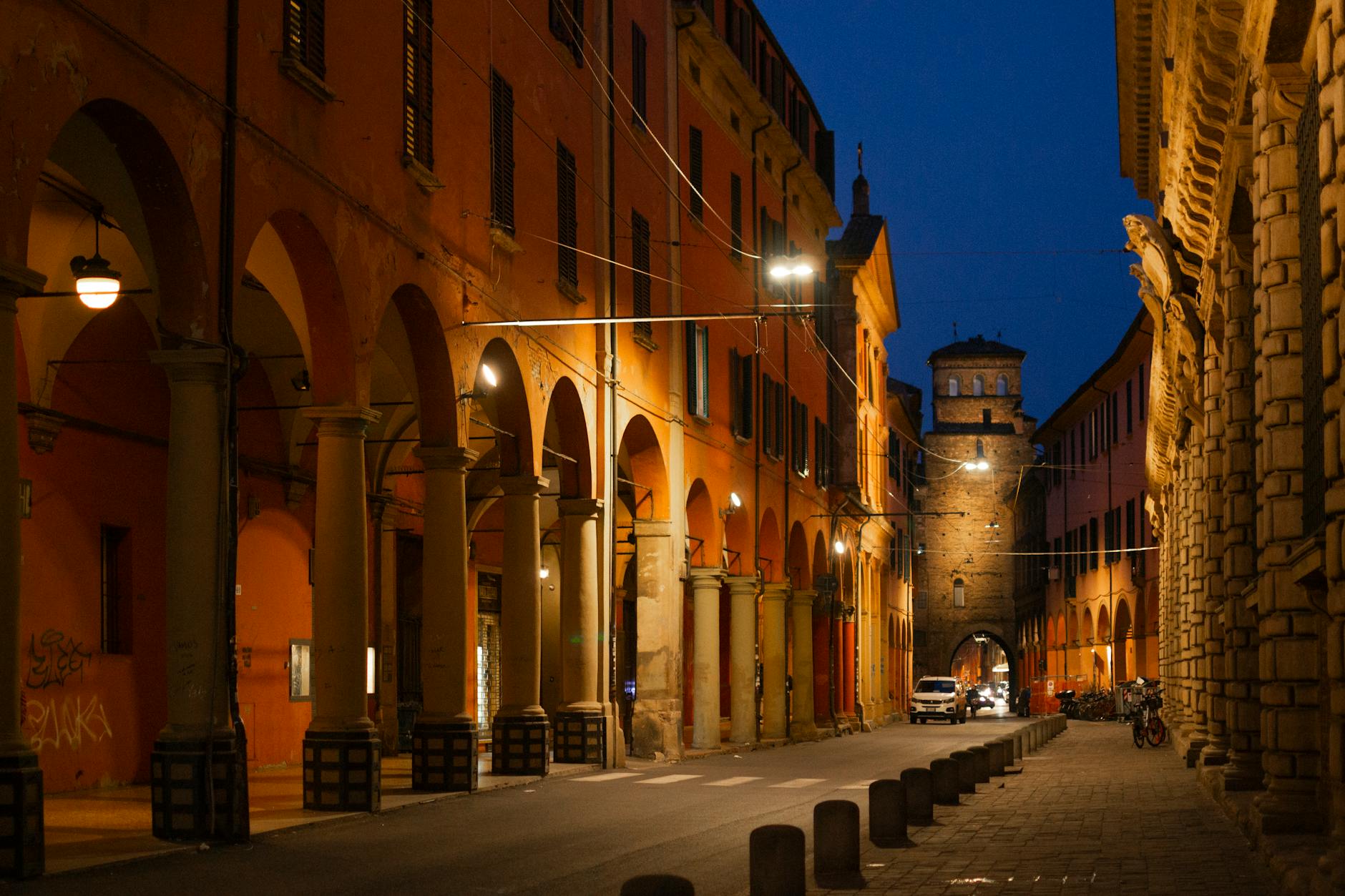 Bologna travel image