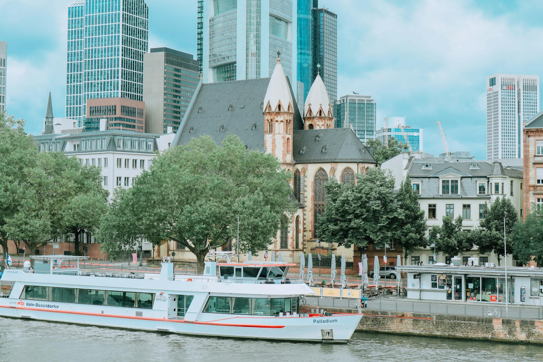 Dusseldorf Travel Guide