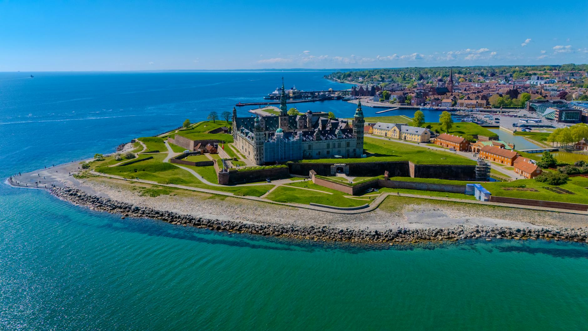 Elsinore travel image