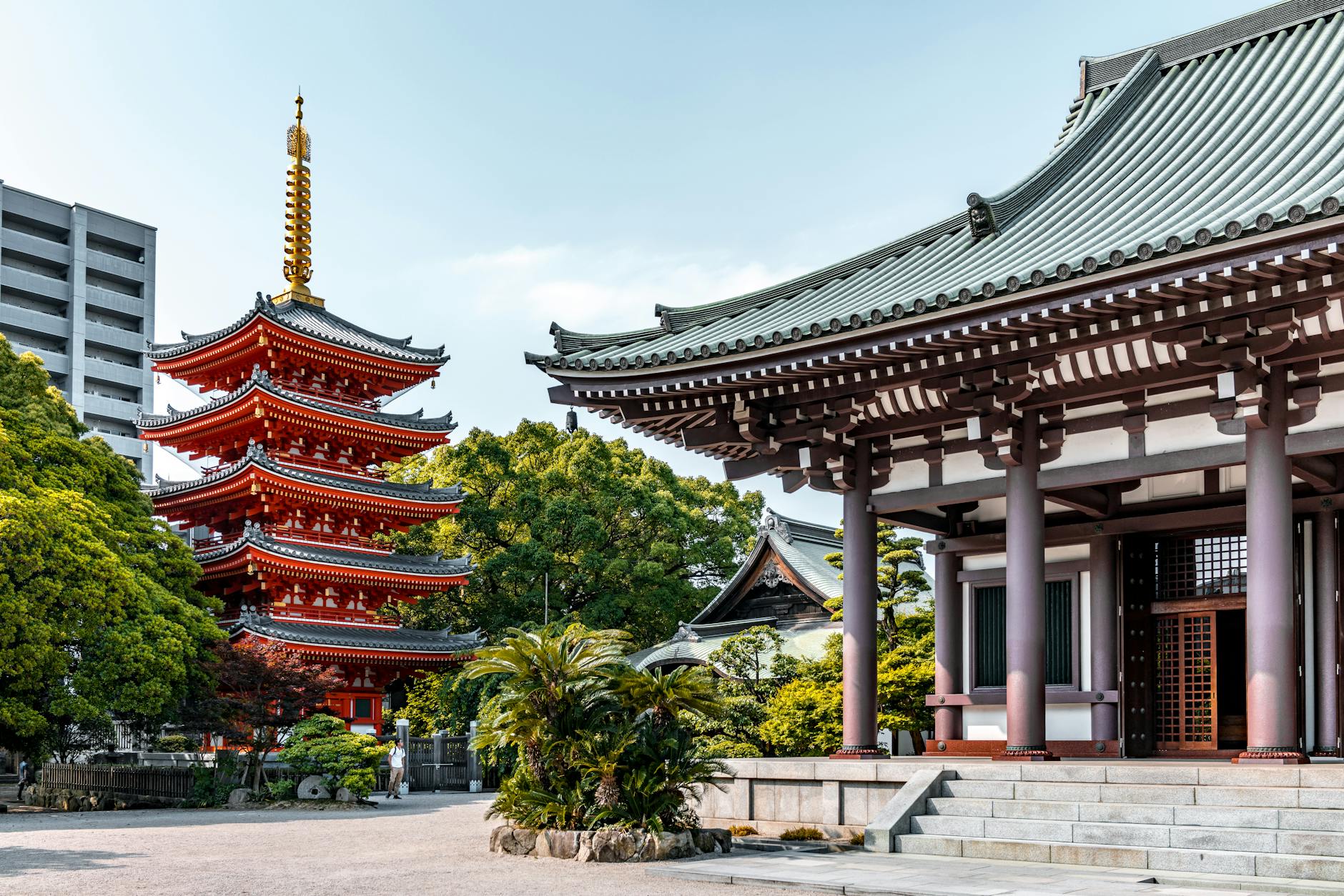 Fukuoka Travel Guide